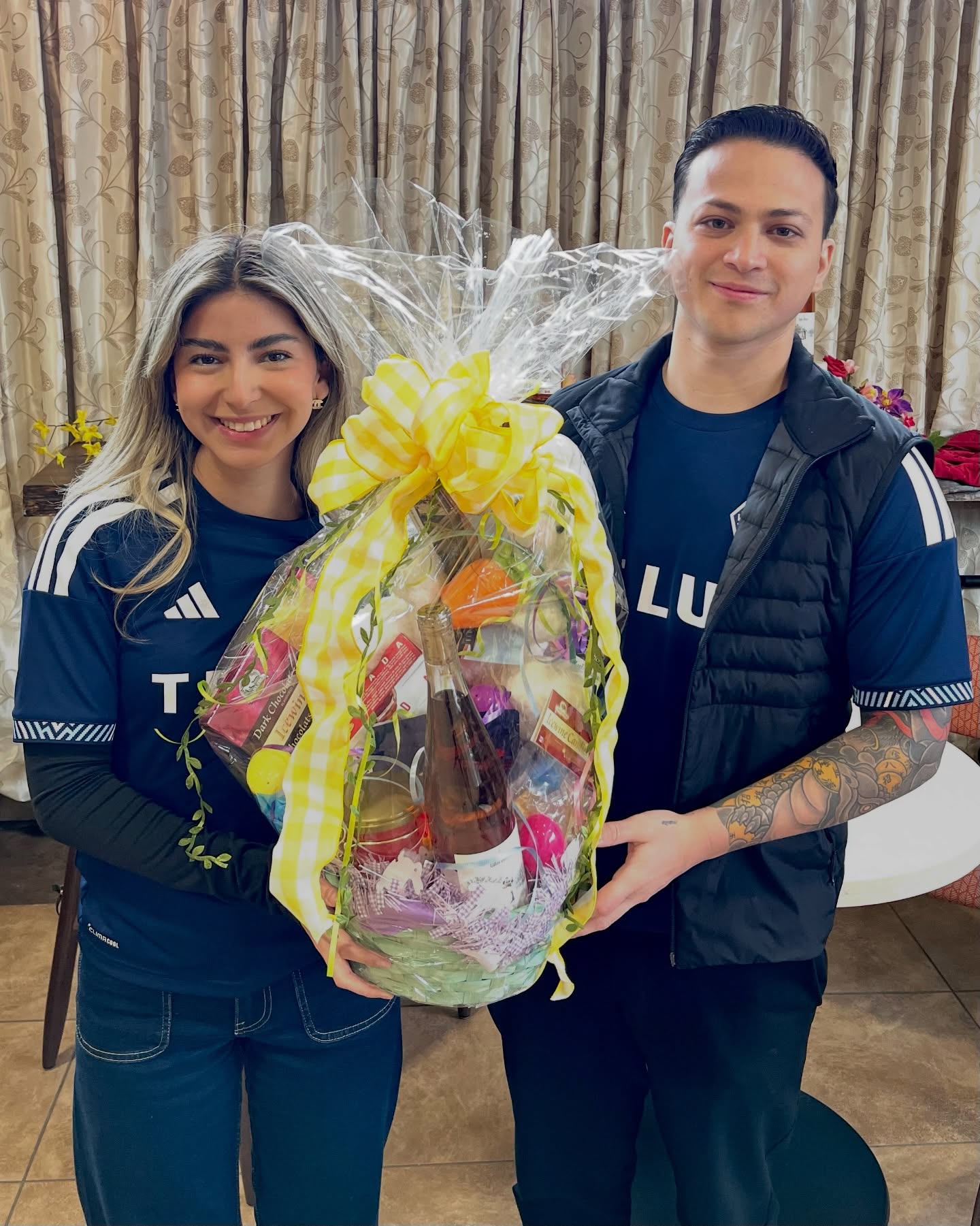 Congrats to our Easter gift basket winners, M & B! đĽł
This lovely couple visited our winery for a tasting a few Sundays ago and decided to purchase a lucky bottle of wine that ended up snagging them this gift basket that includes a bottle of our crisp 2023 RosĂŠ đˇ, a Lulu Gift Voucher for up to 4 adults to enjoy an Estate Tour with a 6-pour guided tasting paired with seasonal charcuterie, and a whole bunch of other goodies, including chocolates and snacks. See you again soon! âď¸