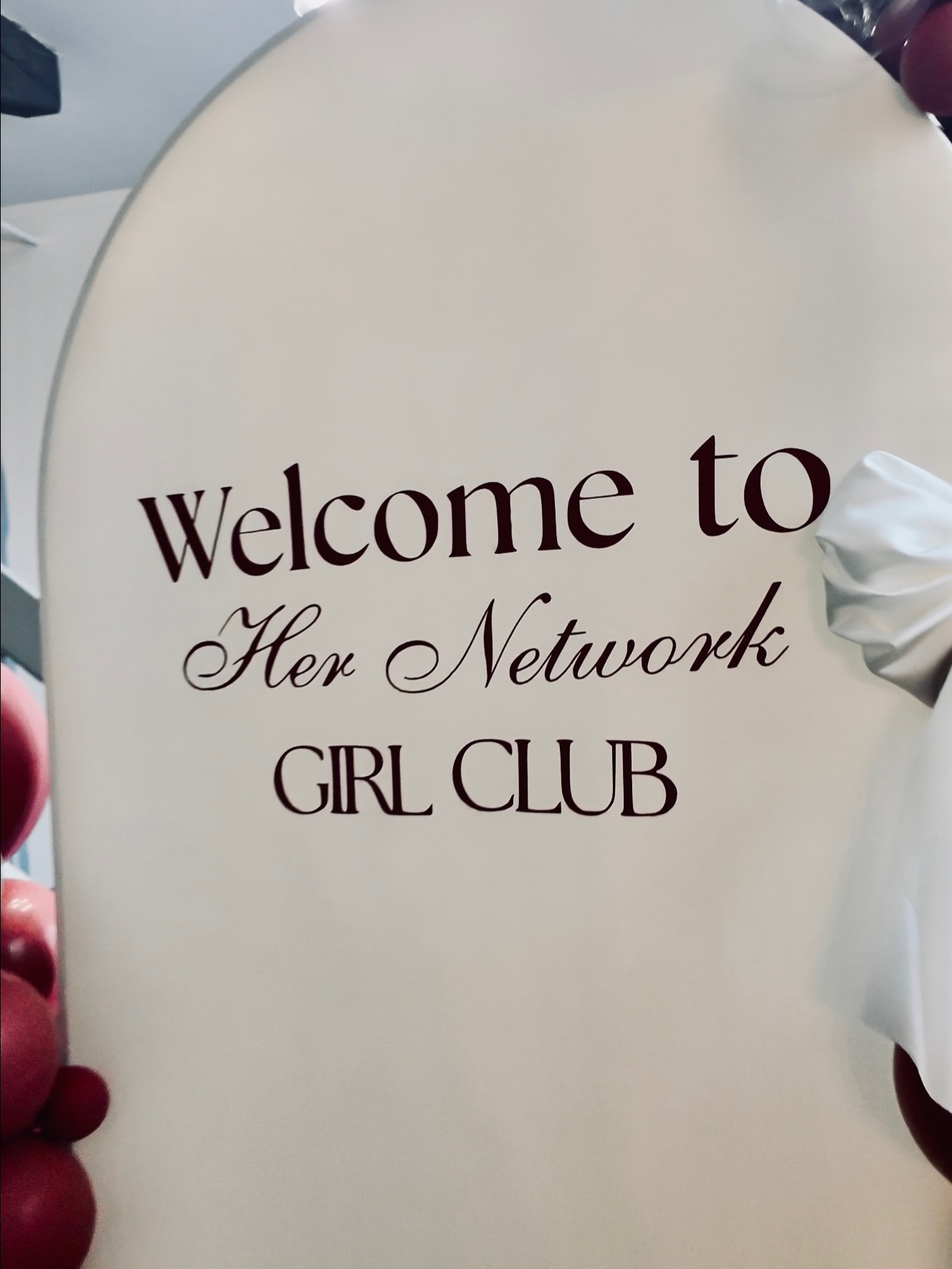 Such a beautiful night at Her Network Girl Club 🤍
Thoughtfully curated, beautifully styled, and filled with inspiring women building incredible businesses here in Ottawa.
Grateful for the connections, the conversations, and the energy in the room.
Special thank you to Sarah for bringing this together, and Laura for coordinating this event — can’t wait for the next one ✨
Event: @hernetworkgirlclub
Welcome Sign with Balloons: @rosalieeventdecor
Event Location: @luxe.ottawa
Flower Wall: @florecitacollection_
Welcome Mirror: @inscribeandco
Hanging Balloons and door Garland: @balloonsbyfar
Table Decor: @fourte.eventdecor
Permanent Jewelry: @lumi_ownyourshine
Flower Bouquet: @milabella_flowers_ottawa
Health and Beaty: @inclusio_concept
Waxing: @manzilianqueen
Photo Booth with backdrop: @propshop_eventrentals
Vintage Purses: @heybaddiebags
Local Clothing Brand: @bellavitathelabel
Beauty Salon: @sgbeauty.co
Pilates accessories: @flexi.princess
Skincare: @nummonatural
#OttawaEvents #WomenInBusiness #OttawaNetworking #SupportLocalOttawa #WomenSupportingWomen ✨