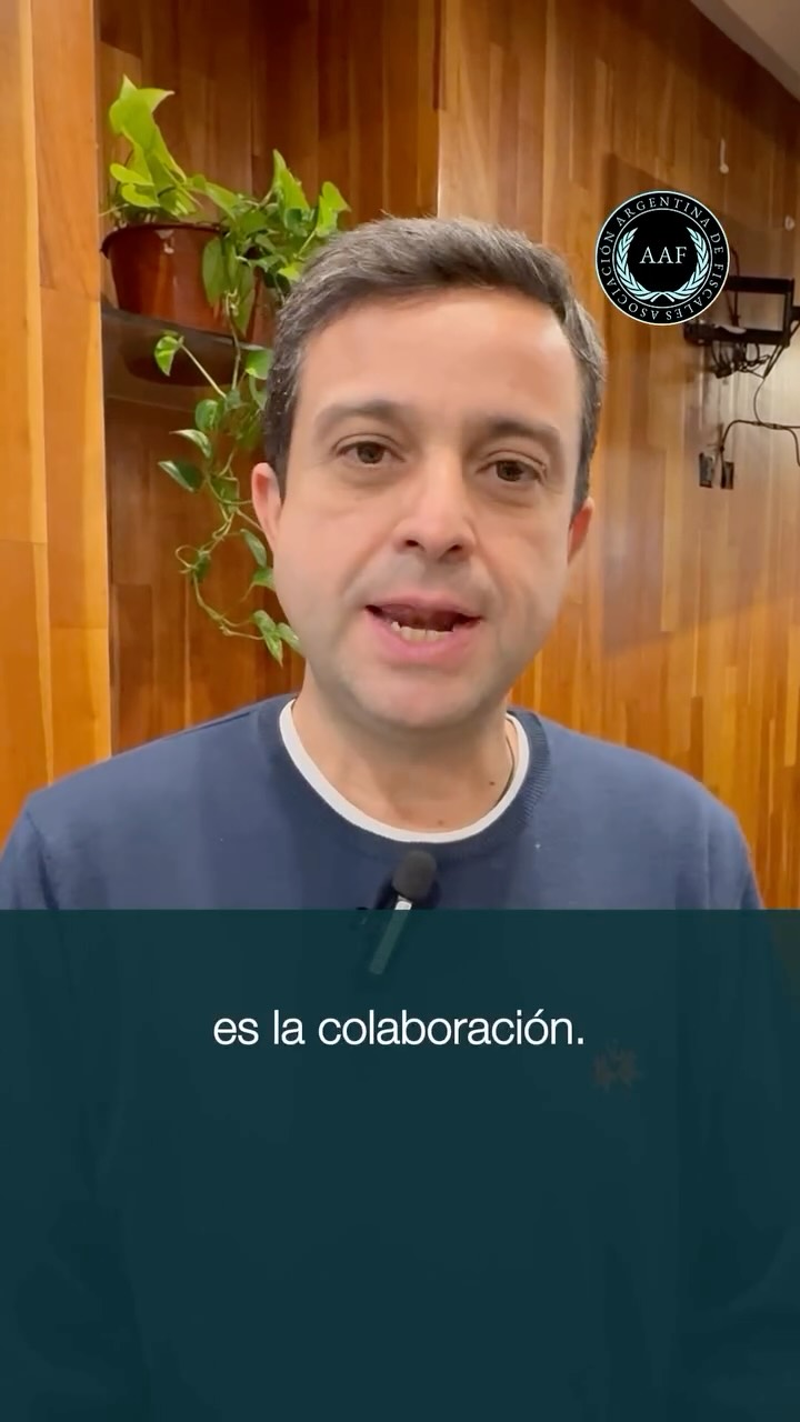 📹 En este video, distintas voces de fiscales de todo el país comparten, desde su experiencia, por qué eligieron formar parte y qué valor encuentran en este ámbito común: acompañamiento profesional, intercambio, defensa de la función y fortalecimiento institucional.
Porque el ejercicio del rol requiere no solo compromiso individual, sino también una comunidad que respalde, escuche y potencie.
⚖️ Fiscales por fiscales.
Una red que nos representa, nos une y nos fortalece.