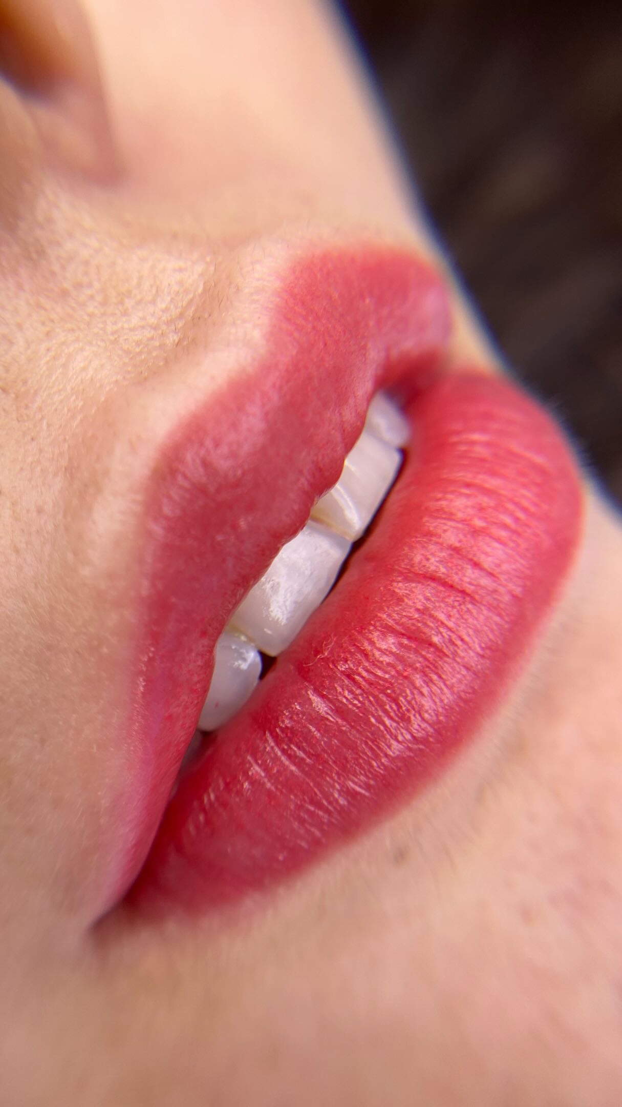 That’s my type of therapy 🔥🔥.
A client told me something recently that stayed with me.
She said: “I didn’t realize how much I missed my natural lip color until I saw it again.”
That’s the part people don’t talk about. LuvLips is not about drama. It’s about recognition. Seeing yourself again in a way that feels familiar, but refreshed.
This is why I believe the best permanent makeup should never introduce you to a new face. It should reintroduce you to your own beauty.
If you’ve been searching for a very natural approach to lip blush, I would love to share how I design each LuvLips treatment.
For more information about our treatments tap the link in our Bio @lucianasmakeup .
#lucianasmakeup #michiganmicroblading #luvlips #lipblushartist #rochestermi
