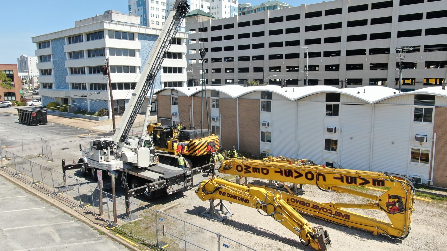 K100 move is complete with 4 separate loads, and we are prepping the structures for demolition. Both the 5 story and two story structures come down to slab on this block.
With the 5 story located on a busy street corner, our team is working behind the scene on plans and protections for the demolition. A lot of moving parts to get to the point and a lot ahead!