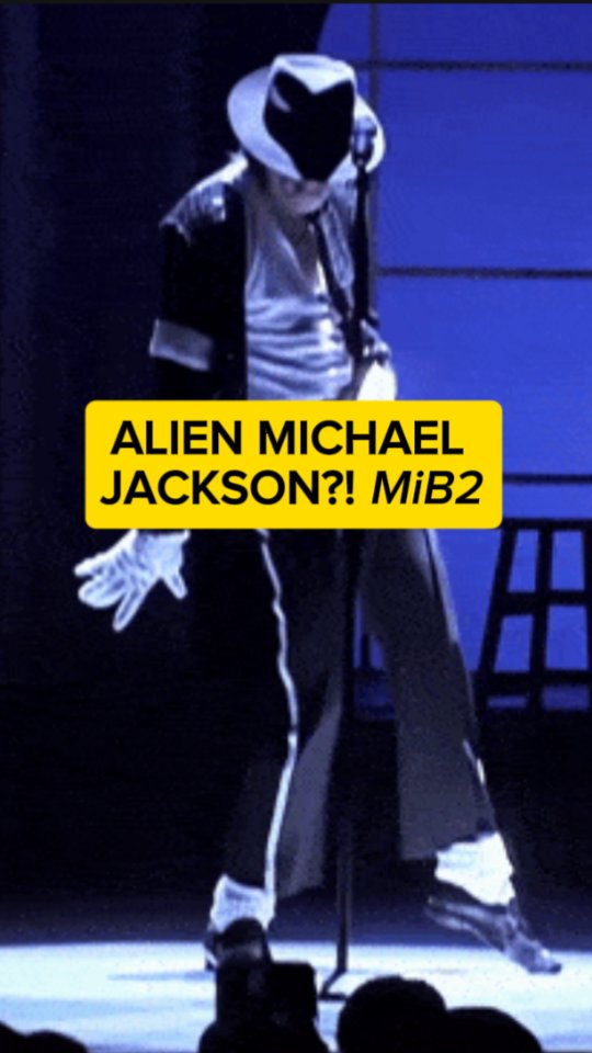 Zed or Zeke? Michael Jackson loved 'Men in Black', so he had to be in the second one 🔫
✨ A lifelong dream come true, apparently. This better be in the 'Michael' biopic
He wasn't about to be an alien though, he wanted the suit... And he got it! 🕴🏼🤵🏻♀️
#MichaelJackson #MeninBlack #KingofPop #MichaelMovie #MovieTrivia