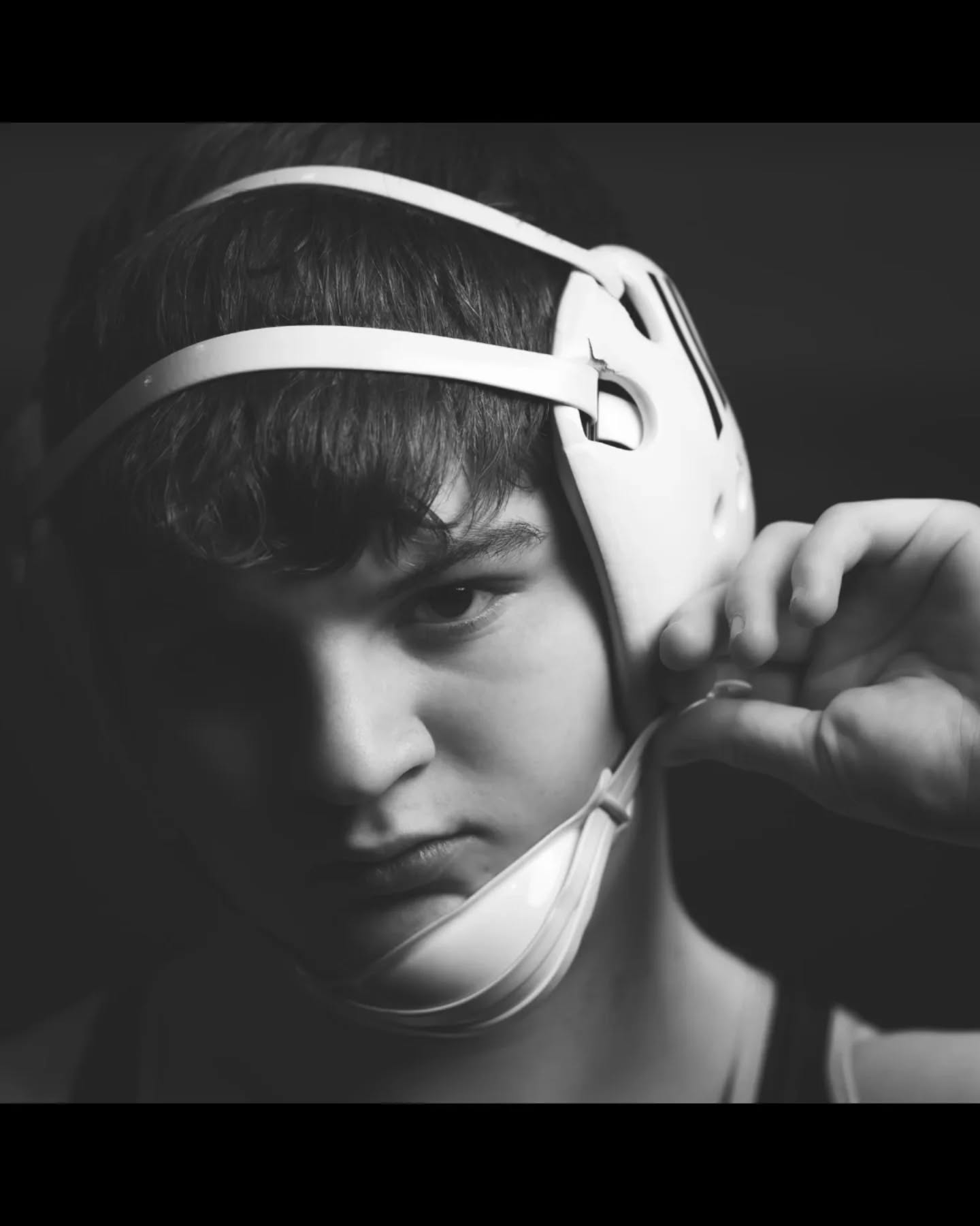Being part of the Indiana Wrestling community the last few years has been an awesome experience, and it's always an honor to be asked to help capture some images for seniors. Had a great opportunity to work with and get to know @elibroady_ and showcase his impressive wrestling achievements! Congratulations Eli on a great high school career and best of luck at the next level as you continue on at Indiana Tech!
#highschoolwrestling
#seniorportaits #seniorpictures #senioryear #sportsportrait
