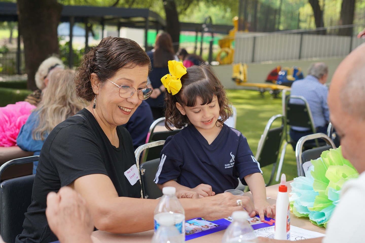 Our Valle Alto Campus Nursery and Pre Nursery students honored grandparents with a morning full of joy, meaningful connections, and unforgettable moments. Our students shared smiles, activities, and special experiences with the ones who hold such a special place in their hearts.
Thank you to all our grandparents for being part of this beautiful celebration and for the love, wisdom, and warmth you bring to our community every day. 🩵👏 #WeAreISR