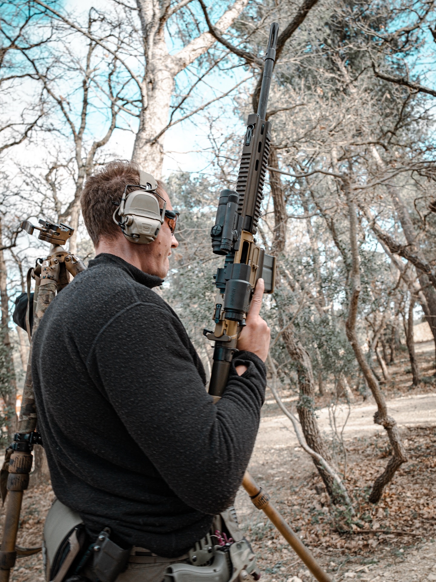 🇫🇷🇫🇷 Aller aux champignons, oui.
Mais dans de bonnes conditions.
Un HK G28, des optiques Aimpoint et un trépied RRS…
C’est déjà un bon début.
⸻
🇺🇸🇺🇸 Mushroom picking, sure.
But under the right conditions.
An HK G28, Aimpoint optics and an RRS tripod…
That’s already a solid start.