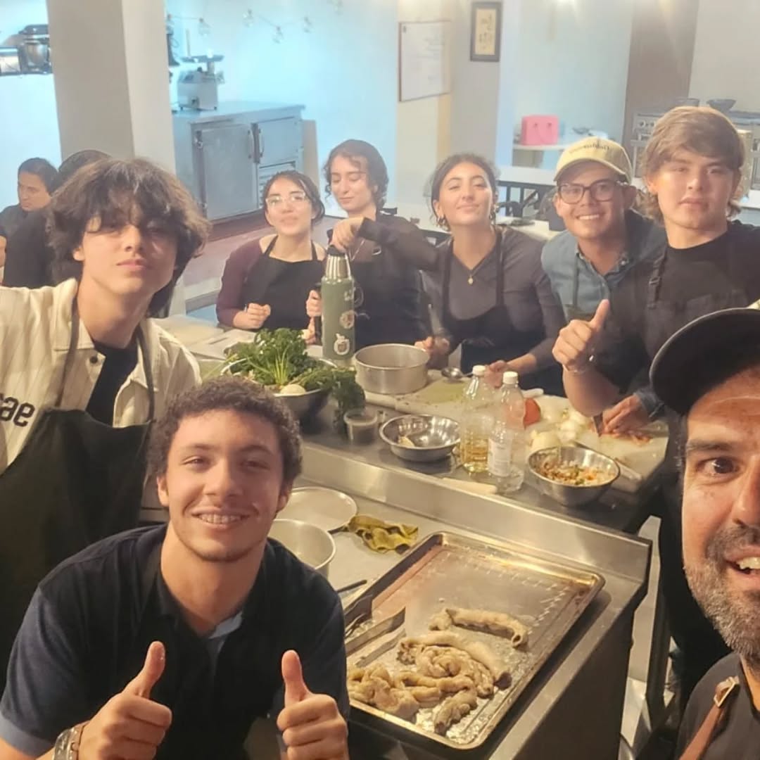 Gracias a nuestros asistentes a nuestra clase de parrilla argentina , gracias. a nuestro chef Cristian Kollrich por este #Master #clases....#asonalchefs #cirec