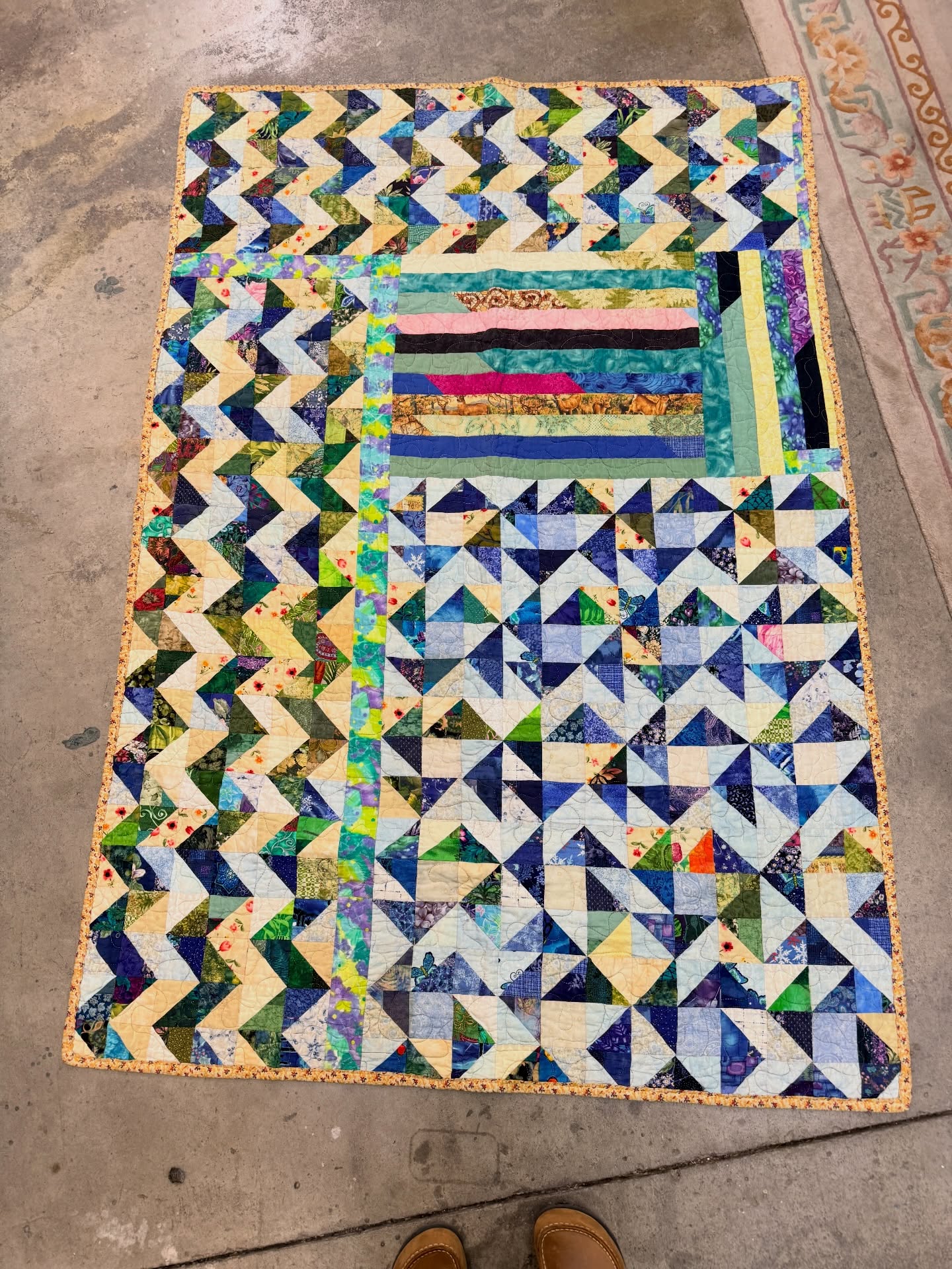 Picked up this quilt from @Houseofcouchie 💙
Too small for a coat… but I can get two vests out of it ✂️
Back to the machine.
Coming soon to @thelakeshandmade
#florajacket #floravest #floraistwo