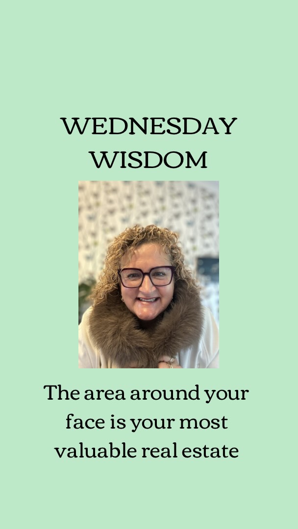 Ever been asked “are you okay?” on a day you’ve felt completely fine? 👀
It might just be what you’re wearing near your face.
Wednesday Wisdom this week is all about framing your face, the most overlooked and most powerful part of your outfit. Watch to find out more. 🧣
And if you’re ready to discover exactly which colours make you look and feel your absolute best, a colour analysis session is where we start.
The link is in my bio or send me a message and let’s chat. 💬
#justlikeyouaotearoa
#personalstylistnz
#wednesdaywisdom❤️