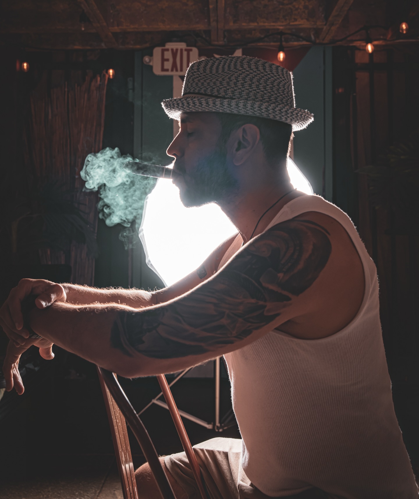 ** Havana Vista **
.
We needed to do a quick Cigar shot for our client and only had one cigar to work with, so this is the only setup I thought could take advantage of the smoke adding the drama. So I set it up and @ernestoazalde took this shot of me. Love how it turned out.