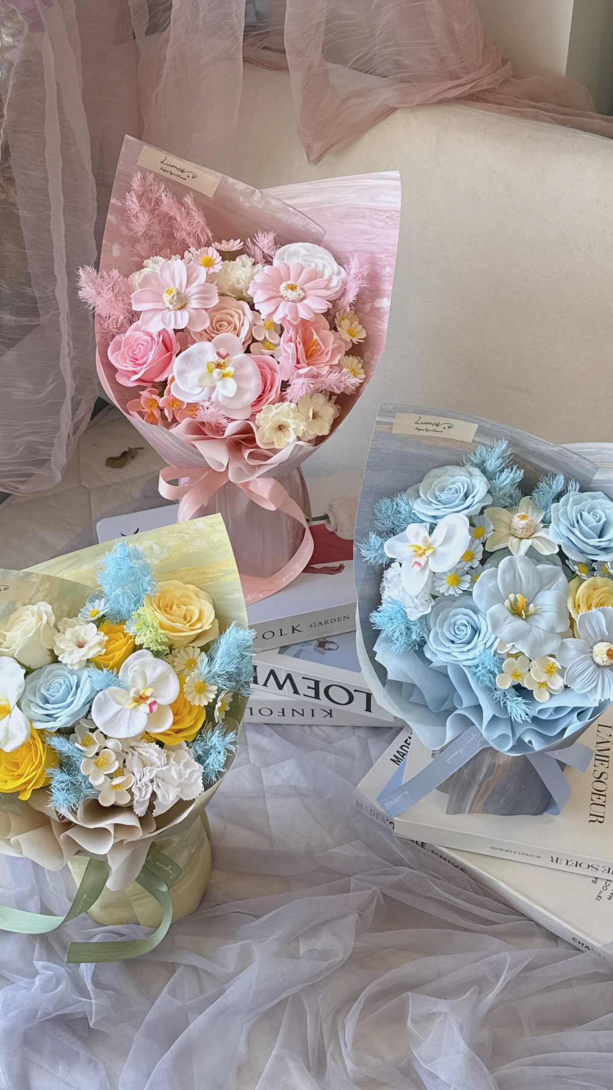 A forever bloom for the forever mom 💛
This Mother’s Day, gift something that will stay as sweet as your love for her. Our soap flower bouquets are crafted to last, in dreamy pastel tones that feel like a warm hug.
Available with delivery across Toronto to make her day extra special.
Which palette would you pick for your mom?
#TorontoFlorist #MothersDayGift #SoapFlowerBouquet #TorontoFlowerDelivery #ForeverBlooms