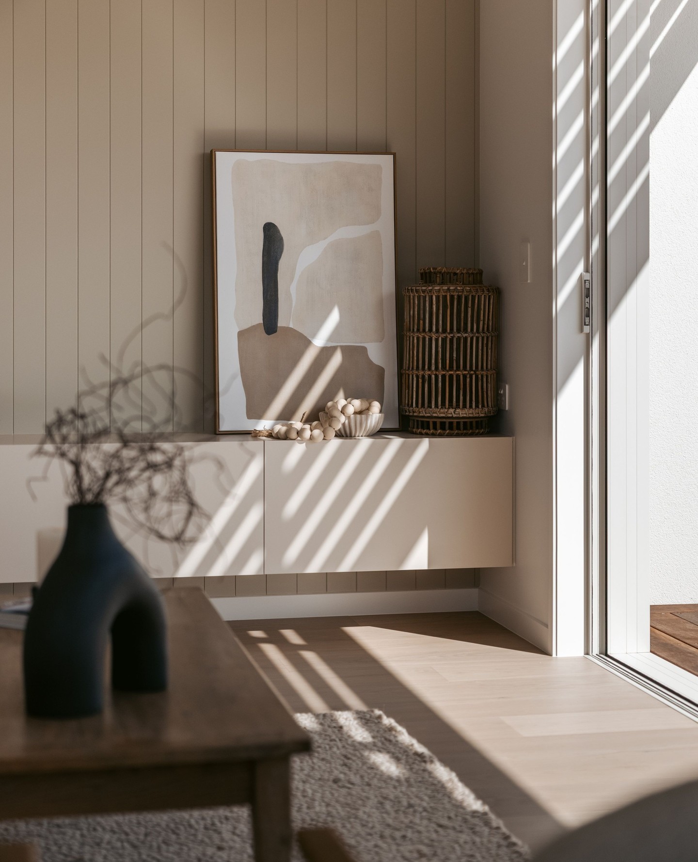 Autumn afternoons and soft light cast across beautifully crafted timber flooring — this home by @thornegroup captures warmth in all the right ways. 🍂
@belgotex_nz Bjelin XL European Hardened Timber anchors the space with wide, long planks and natural timber tones that bring depth, softness, and scale throughout the home.
Crafted using Woodura™ technology, the hardened timber surface is designed for exceptional durability — resisting dents, wear, and moisture while still delivering an elevated architectural finish.
Architectural Design: @jonmcalpinearchitecture
Builders: @thornegroup
Interiors: @mcdonald.kathrine
#GerrandFloorings #BelgotexNZ #Bjelin #TimberFlooring #EuropeanOak #InteriorDesignNZ #DurableDesign #HomeInteriors #MountMaunganui