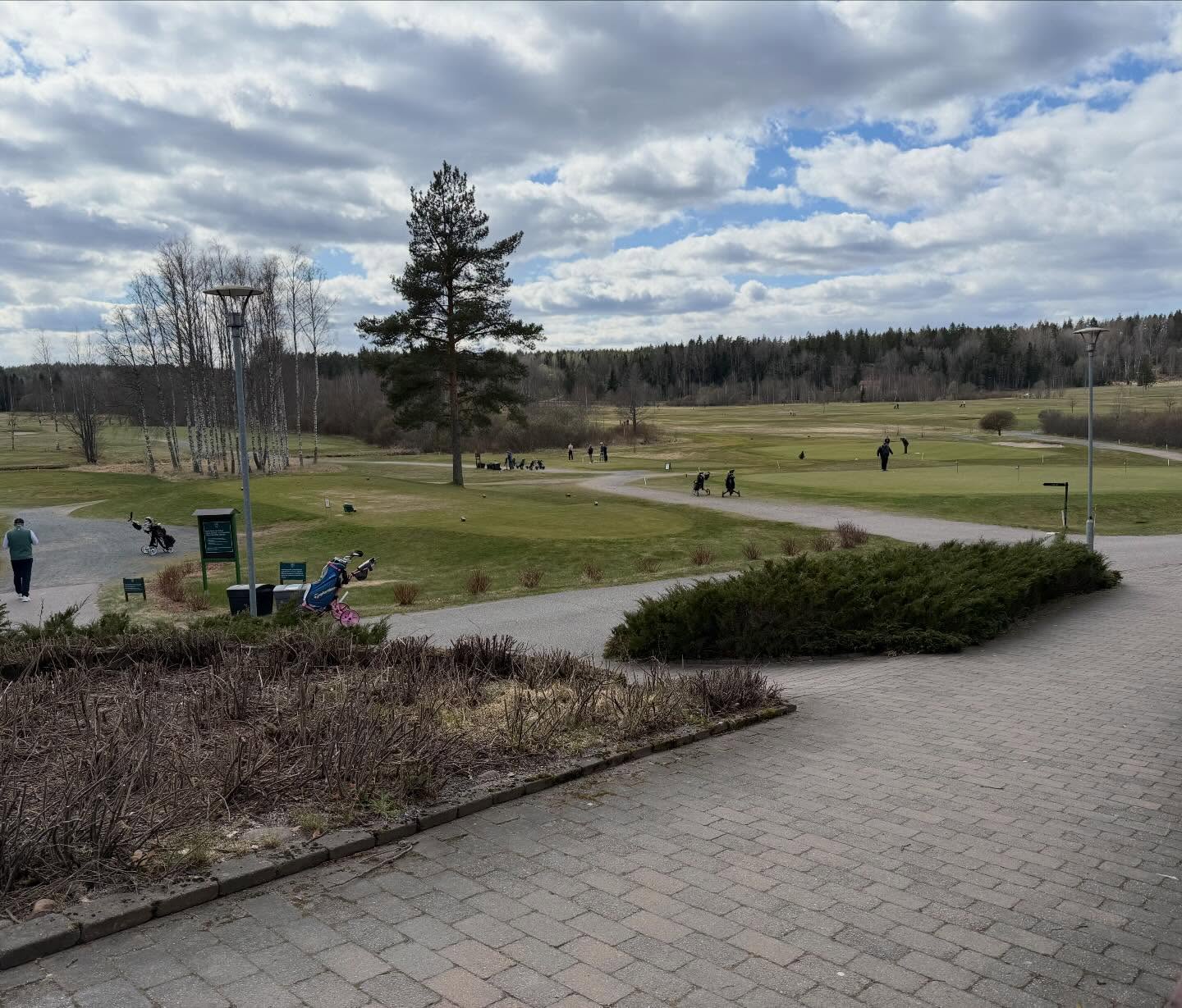 Päivän tilanne. +6 C, Puuskat 16 m/s