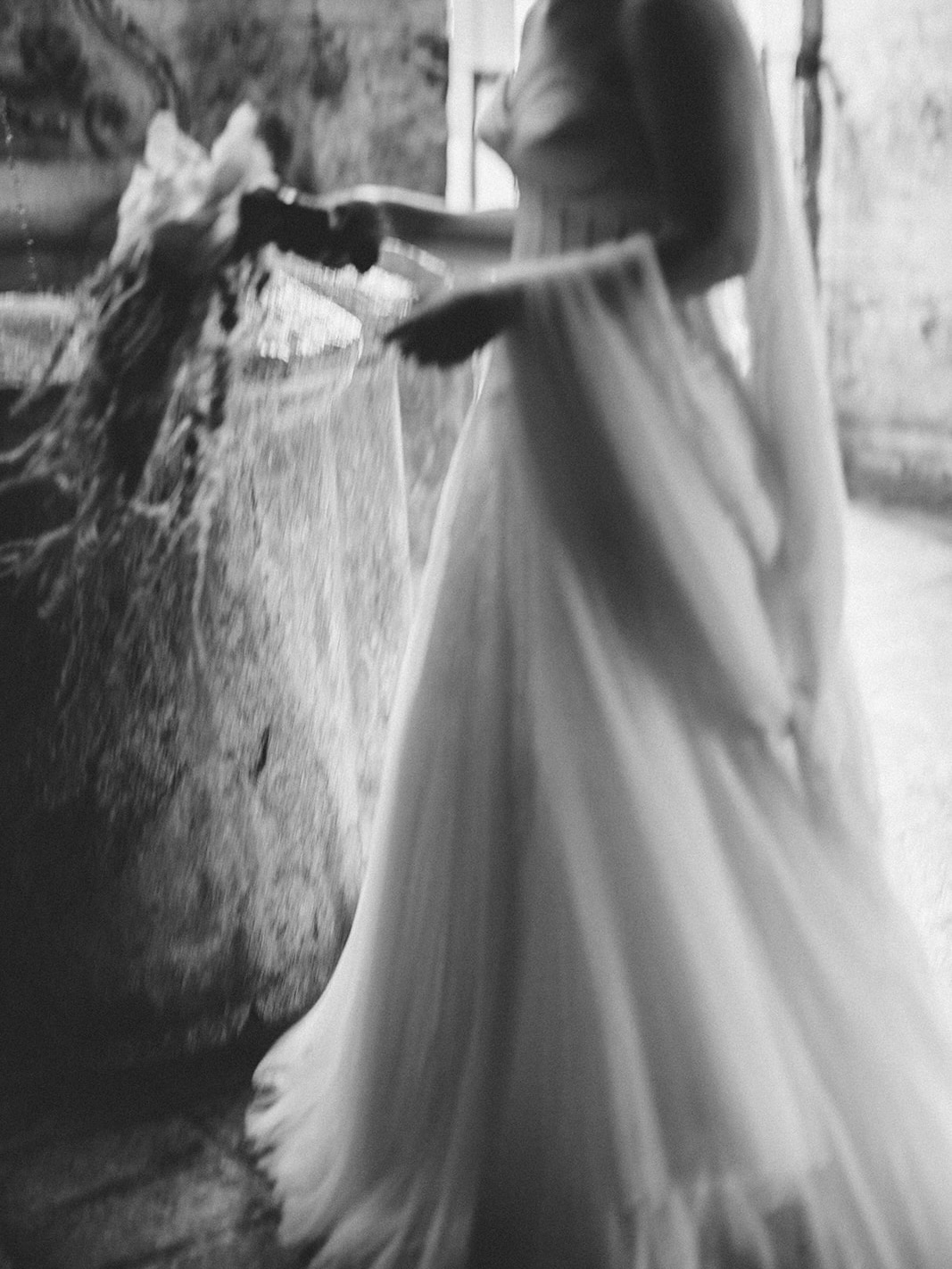 Snapshots of a gorgeous and tasteful wedding in Casa Santo Domingo.
@ringofilmsgt
@savethedateplanner
@hotelcasasantodomingo
@melonpartystudio
@daniellefrankelbride