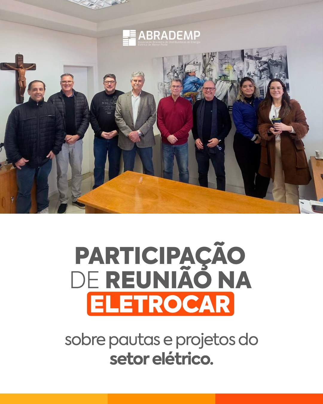 A ABRADEMP participou de reunião realizada na Eletrocar para discutir pautas estratégicas do setor elétrico, demandas relacionadas à distribuição de energia e projetos de inovação em desenvolvimento pela distribuidora.
O encontro reuniu representantes e lideranças do setor para troca de experiências, alinhamentos e debates sobre os desafios atuais da distribuição de energia, além de iniciativas voltadas à modernização e ao fortalecimento das distribuidoras.
Entre os temas abordados estiveram demandas operacionais da Eletrocar, projetos de inovação e discussões relacionadas ao desenvolvimento do setor elétrico e às transformações que impactam as distribuidoras de energia.
Participaram da reunião:
👉 Dr. Miguel Durante: Diretor DMED
👉 Paulo Sassi: Executivo Matrix
👉 Rogério Zimmermann Doering: Diretor Executivo ABRADEMP
👉 Dr. Ricardo Pina Martins: Presidente CHESP
👉 Dr. André Ruelli: SMA/ANEEL
👉 Dr. João Pedroso: Diretor Eletrocar
👉 Dra. Ana Sartori: Diretora Financeira Eletrocar
👉 Dra. Jéssica Previatti: Presidente da Eletrocar
A ABRADEMP segue acompanhando de perto as pautas e iniciativas relevantes para o fortalecimento das distribuidoras e para o desenvolvimento do setor elétrico brasileiro. ⚡
.
.
.
Nossa energia é essencial! 💡
Associação Brasileira de Distribuidoras de Energia Elétrica de Menor Porte.
⚡
👉 Contatos no link da bio: https://linktr.ee/abrademp