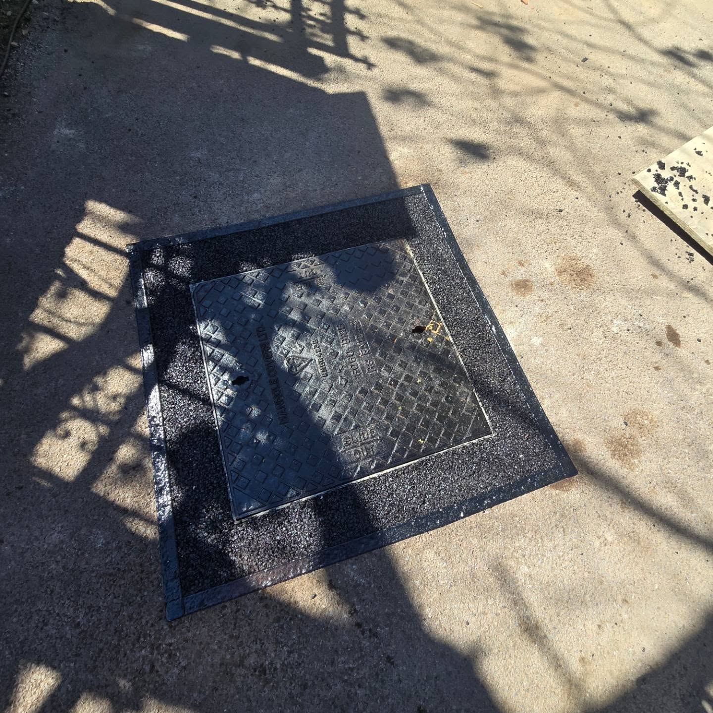 Manhole cover replacement for a client of ours.
#drainagespecialists #drainrepairs #drainage #drainlining