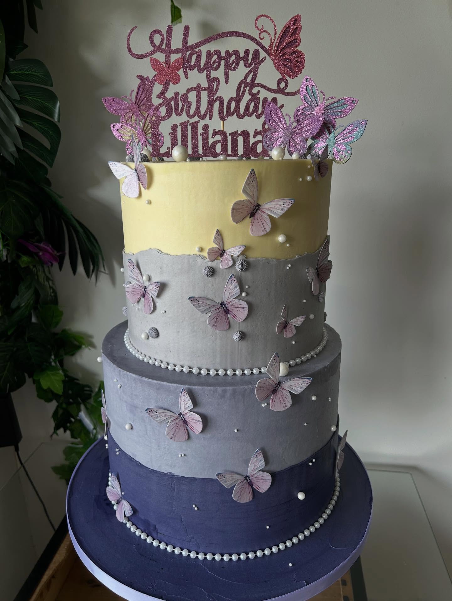 A cake that feels like a full-circle moment 🤍
This buttercream design was created to celebrate a very special 1st birthday—made even more meaningful because I also had the honor of making this family’s wedding cake. Being part of both milestones is something I never take for granted.
Soft ombré tones flow from deep violet through lilac and into the gentlest pastel yellow, finished with delicate hand-placed butterflies and pearl details for a light, whimsical feel.
From “I do” to turning one… moments like these are why I love what I do 💕
#FirstBirthdayCake #ButtercreamCake #CustomCakes #ButterflyCake #celebrationcakes