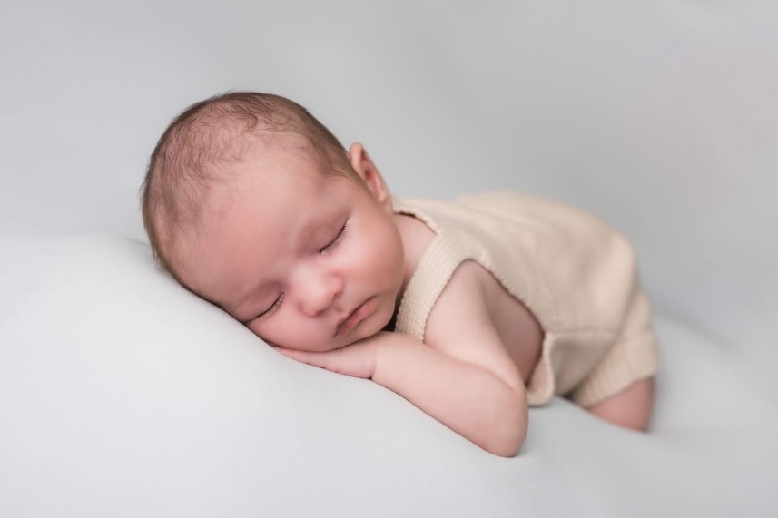 I had the pleasure of photographing this beautiful family once again...I have documented their older siblings when newborn and now baby Zachariah, so sweet..and captured their christenings too.
Such a privilege and honour to document these special chapters of life for them. Thank you so very much xx
#family #sydneyfamilyphotographer #marieberroaphotography