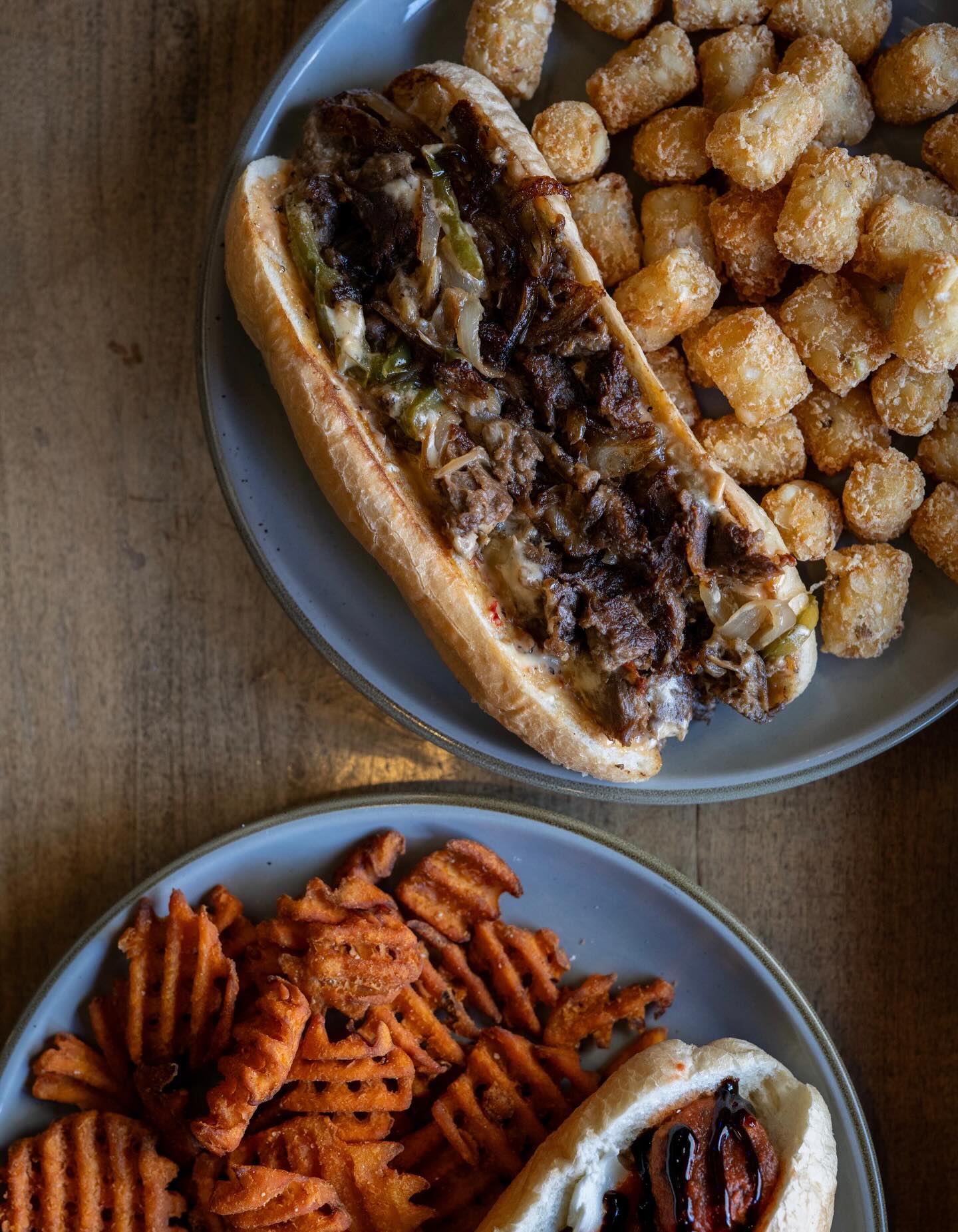 Have you checked out our vegetarian sandwiches?
Trippy Philly | shredded shitake mushrooms, grilled jalapenos & onions, house queso, mama’s aioli, milano roll
Impossi-ball Sub | impossible meatballs, marinara, burrata, parmesan, balsamic glaze, milano roll
#seattleeats #seattlefoodie #seattlebar #seattlerestaurants #magnoliaseattle