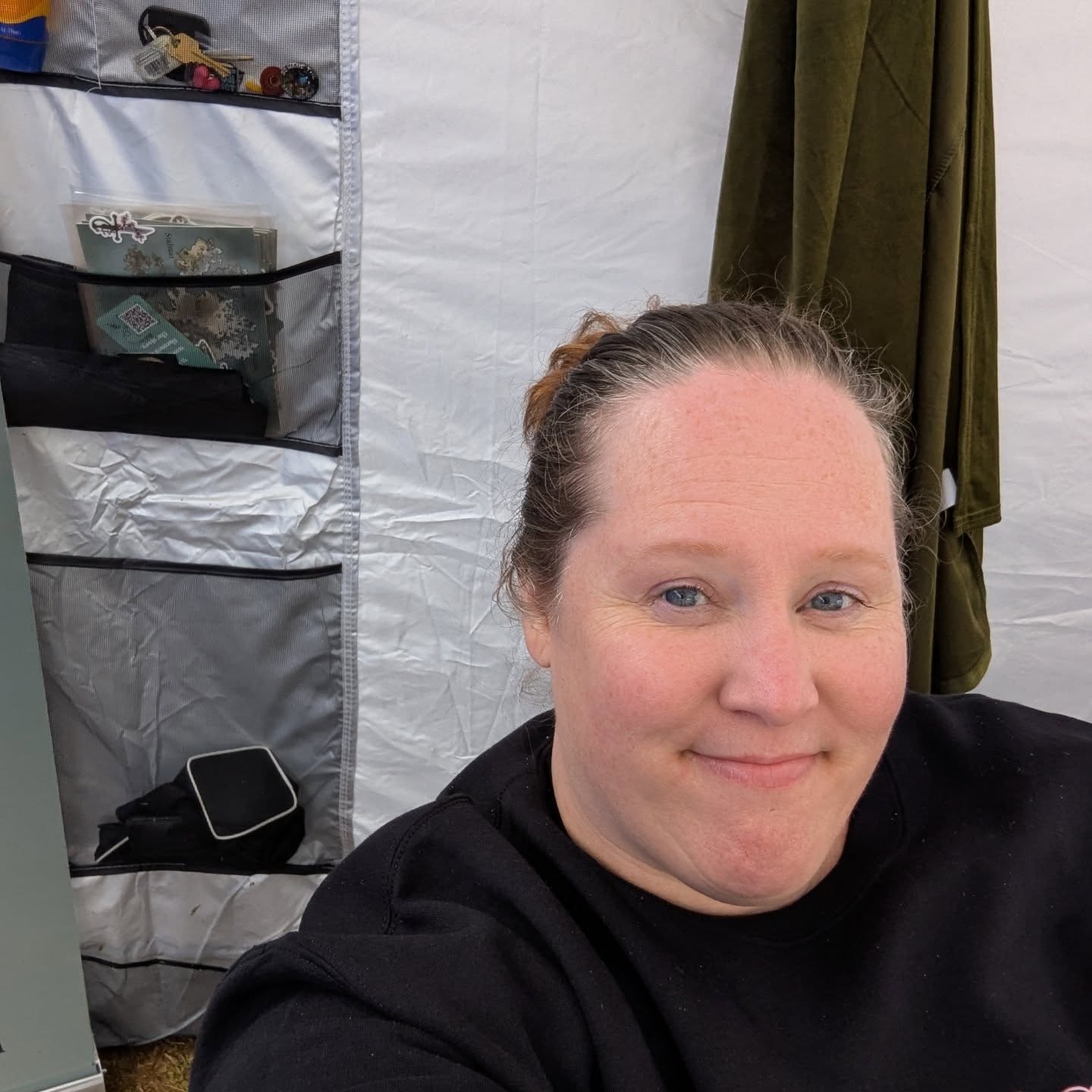 A cold and windy start to day two of @festivaloflegends. Hanging out with @sweetapplecosplay and very fortunate that my hubby loves me enough to run jeans and dry shoes. Don't forget to swing by and say hello and maybe start a side quest. #indieauthor #renfaire #fantasybooks #readingcommunity #booklover