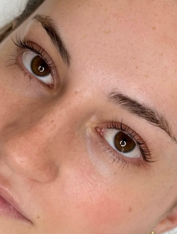 ✨ A beautifully soft and dreamy Yumi lash lift ✨
Complementary lash tint included,
Results last 8-12 weeks 🙌🏼