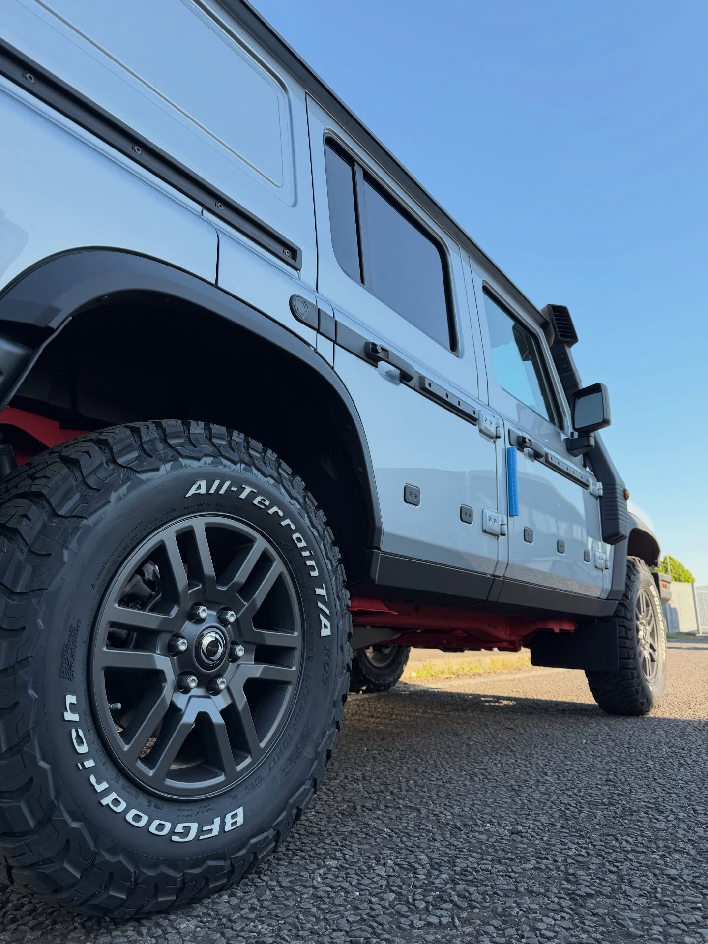 Proper bit of kit…
Very tasteful #grenadier commercial in with us this week for our rear seat conversion 🤙
#ineos #ineosgrenadier #ineosgrenadier4x4 #vanlife