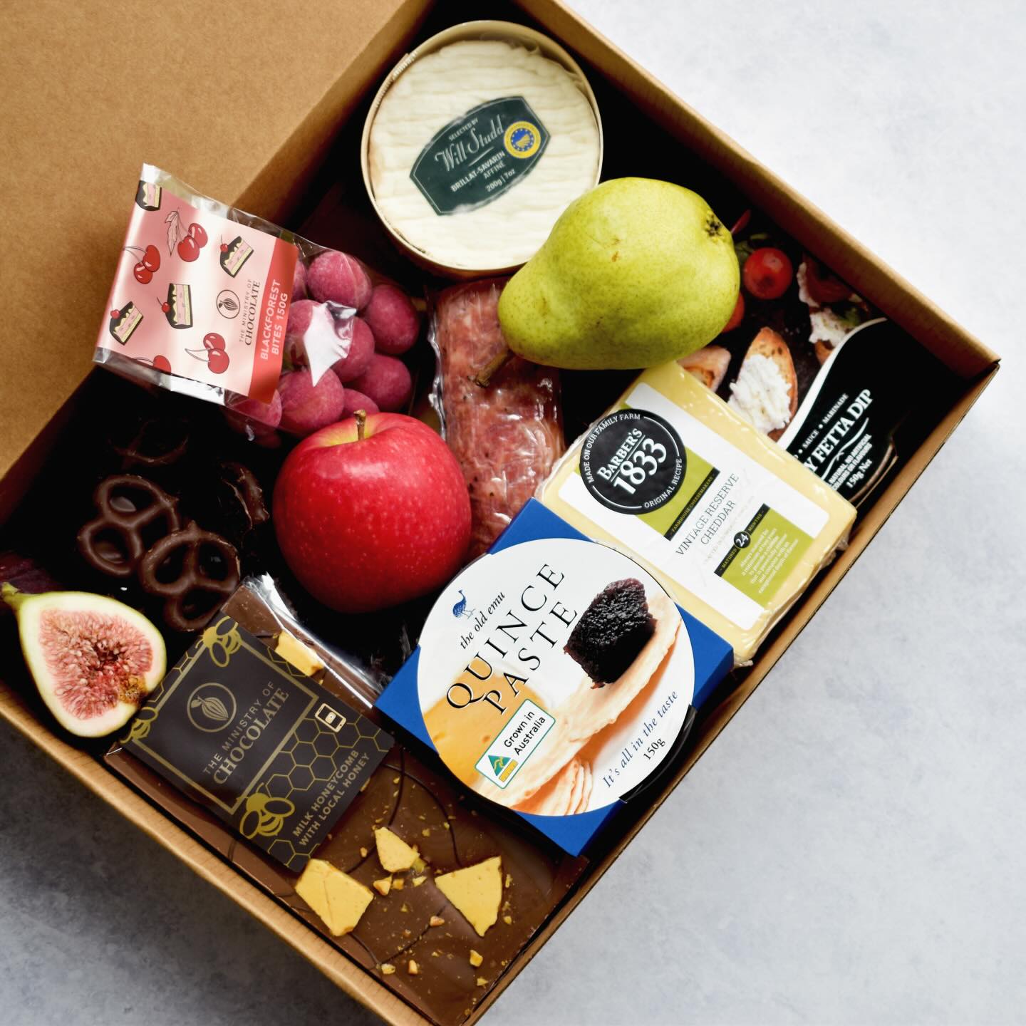 This box, right beside a wonderful Bouquet 💐 of flowers and Mum will feel spoilt and loved this Mother’s Day!! 🥰
.
.
Take a scroll through our hampers online and you’re sure to find the perfect fit for your Foodie Mum, Mother -in - law or Gran ❤️
📸 : CHEESE & CHOCOLATE GOURMET HAMPER 💖
.
.
.
Give the Gift of Food 💝 this Mother’s Day !