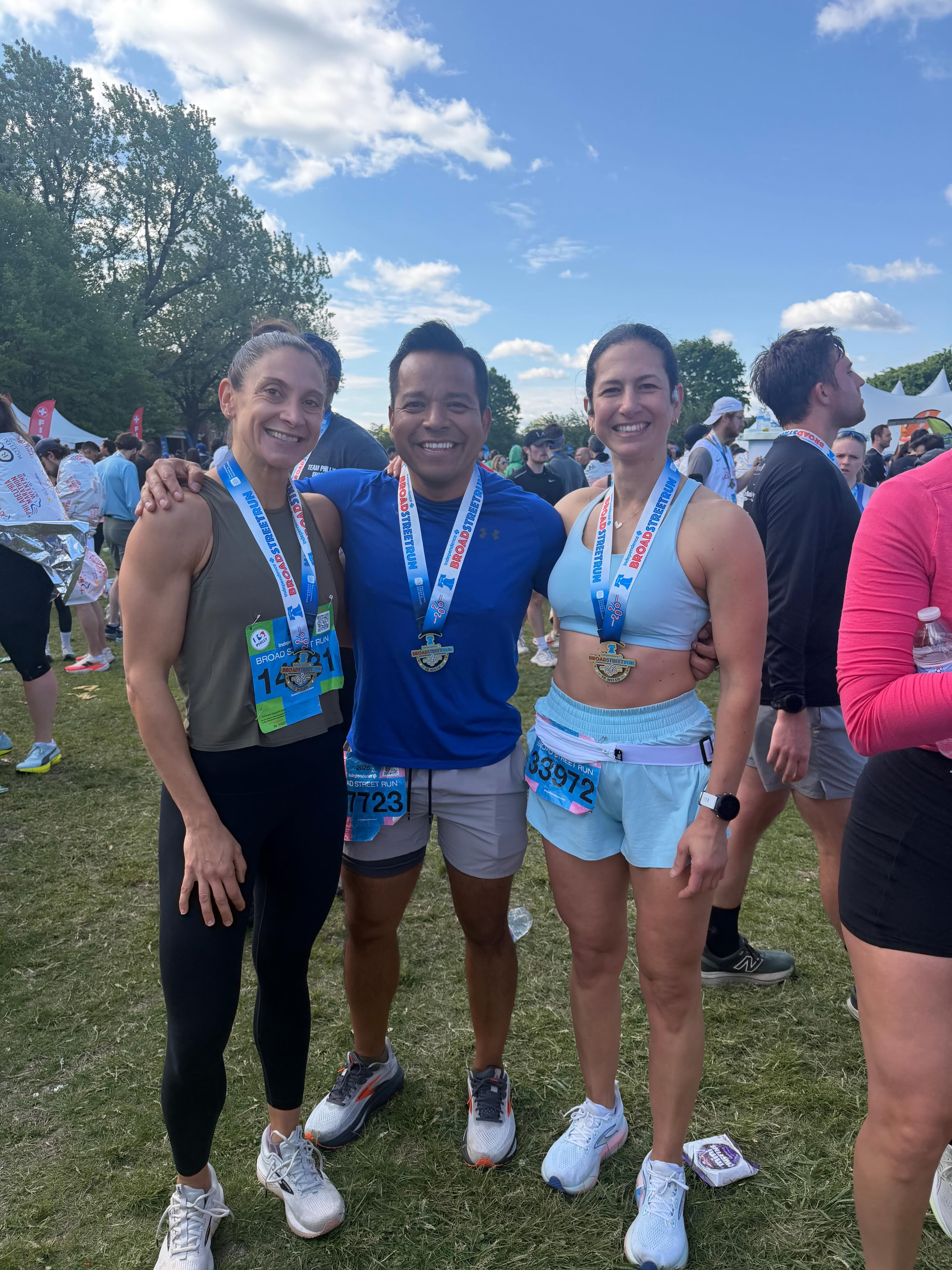 Congrats to all of our members who completed the broad street run this weekend! We are proud of your efforts 🔥🔥
Here is your weekly reminder to USE YOUR FITNESS that you train so hard for. Challenge yourself, regularly learn and play new sports, and get out there!!