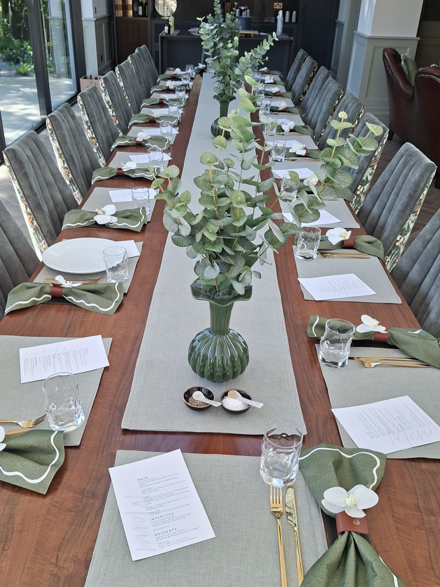 Wanted to share this photo with you - sent to me by the lovely lady who lives at this amazing property. How to get table linen when you have a 20 seat dining table?… ask your curtain maker!!… table runner is a smidge under 6metres long with heatproof protector underneath. Table mats - I made 24 and it took me ages!!! Fabric was a washable linen look from @warwickfabricsuk and I washed it before I made everything up to shrink it down. I think you’ll agree the table setting is stunning. @elainelewisdesigns #warwickfabrics #diningtable #tablelinen #worcestershireinteriors
