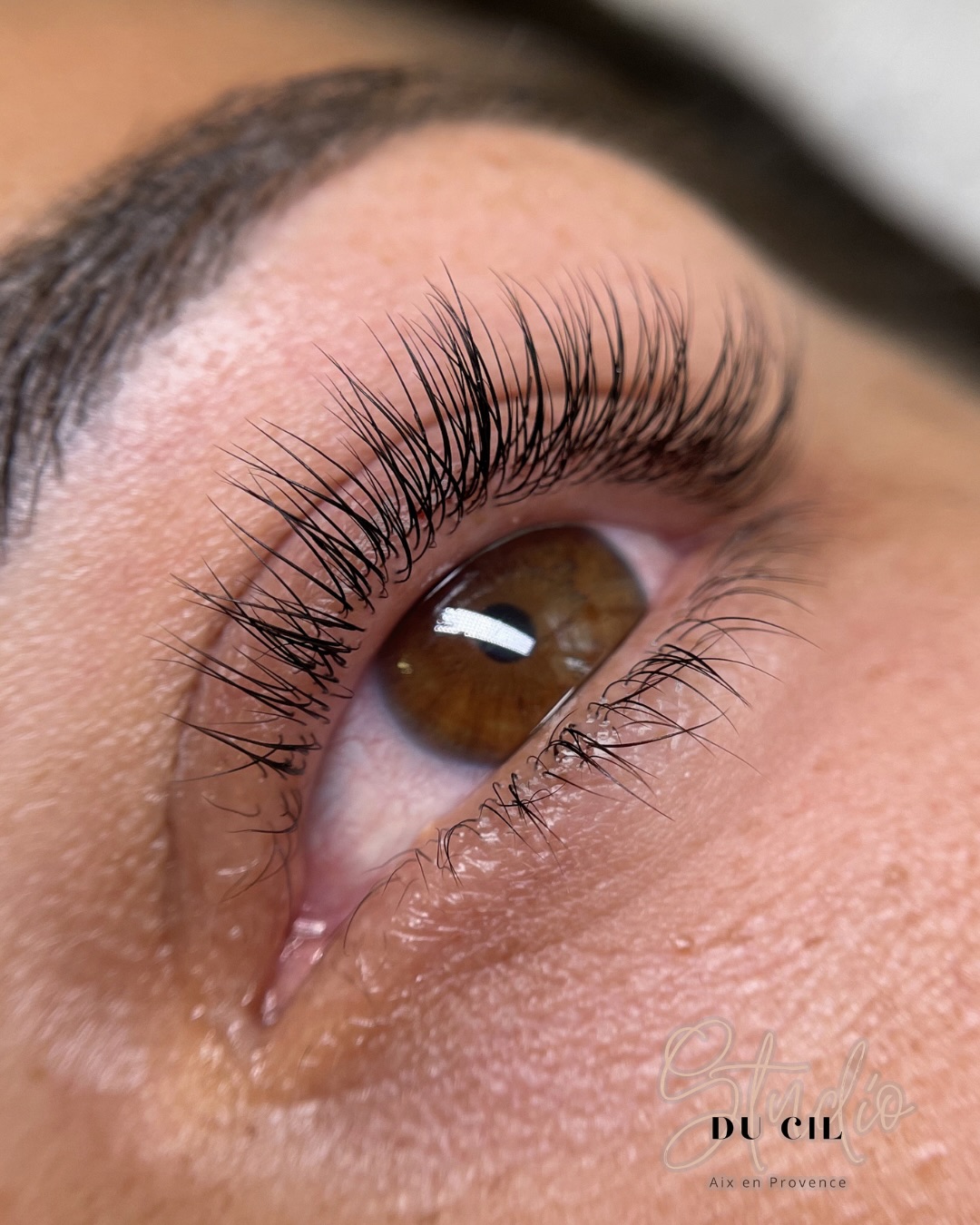 Lashlift coréen au Studio du Cil 🤍
Un regard embellit pour 6 à 8 semaines avec une méthode ultra douce.
📍 Le Tholonet - Aix en Provence
📞 07.66.76.66.46
📆 Prise de rdv via Booksy
🅿️ Parking gratuit
#aixenprovence #lashlift #lashliftcoreen