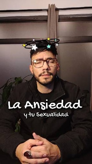 🧠 ¿Sabías que la ansiedad no solo afecta tu mente… también tu s3xu4lid4d y tus relaciones?
Vivir con ansiedad es como si tu mente estuviera en alerta constante,
pensando que algo malo va a pasar… incluso cuando no es real.
💭 Y eso impacta más de lo que crees:
👉 Dificultad en la 3r3cción o lubricación
👉 Tensión corporal
👉 Cansancio e insomnio
👉 Irritabilidad
👉 Conflictos en la relación
💡 Porque la ansiedad te desconecta del presente…
y la s3xu4lid4d necesita presencia, calma y conexión.
⚠️ No es que algo esté mal contigo.
Tu cuerpo está reaccionando a un estado constante de alerta.
✨ Aprender a escuchar esas señales y trabajarlas puede ayudarte a:
✔ Reconectar con tu cuerpo
✔ Mejorar tu bienestar emocional
✔ Disfrutar más tu intimidad
En SEXUS te acompañamos en este proceso con herramientas terapéuticas reales.
💬 Comenta “ME PASA” si alguna vez lo has sentido.
📲 Síguenos para más contenido sobre ansiedad, vínculos y s3xu4lid4d consciente.
#Ansiedad #SaludMental #S3xu4lid4dConsciente #SexusSinTabúes #PsicologíaS3xu4l #BienestarEmocional #RelacionesSaludables #CuerpoYMente #ChuyPeces #AnsiedadYPlacer #TerapiaEmocional #ConexiónReal