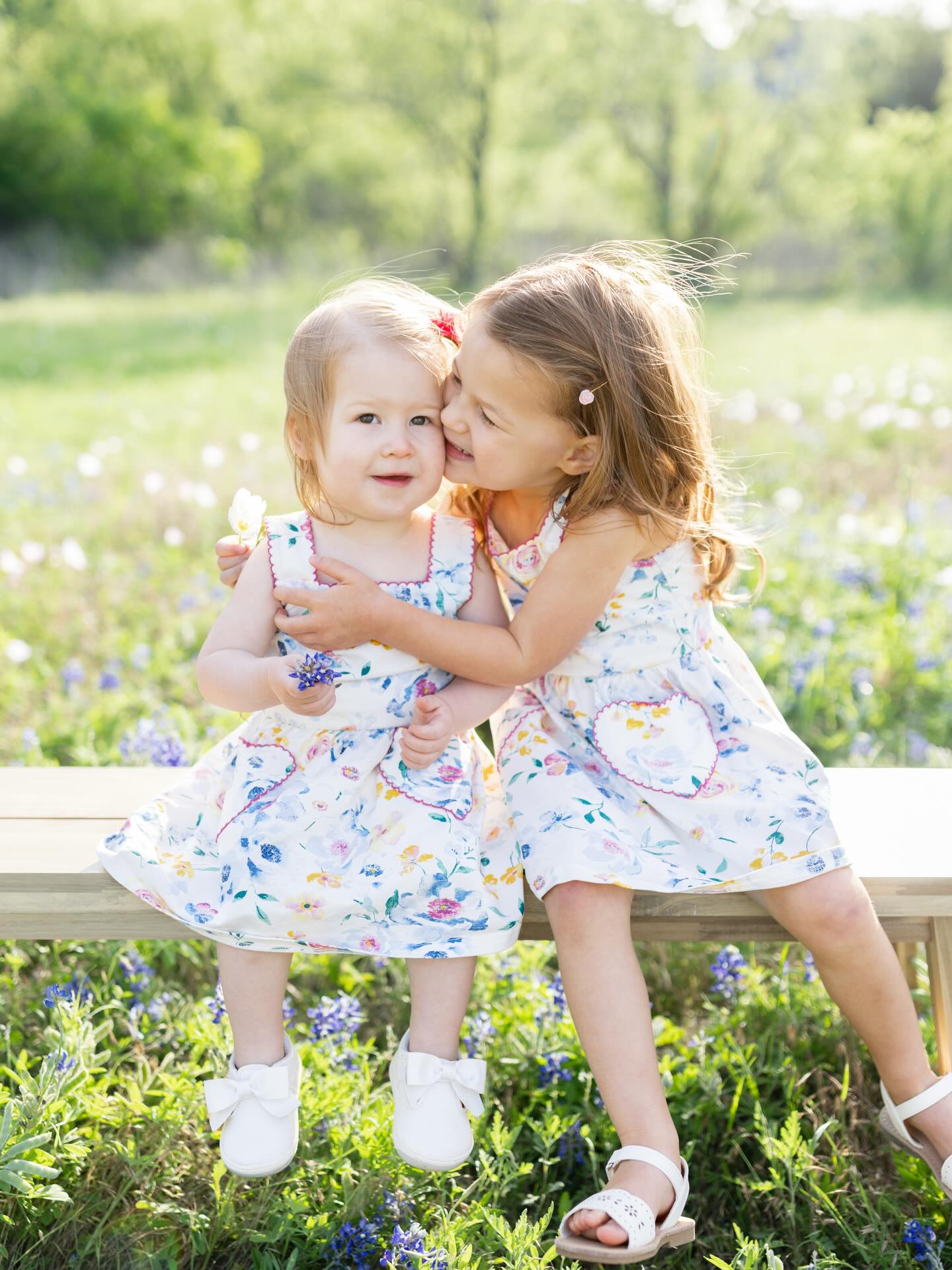 Like, are you even kidding me?! These cuties and their matching dresses were too much! 😍 Being trusted to capture memories for friends will always hold a special place in my heart. It’s an honor to document the love, laughter, and seasons of life for the people who mean so much to me. ❤️