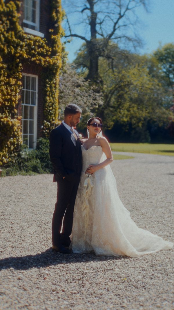 Wootton Hall Workshop
A great day organised by Jen from My Prettiest. Lots of friendly faces involved.
Got me really excited for my wedding here in the Summer!
Workshop and host @myprettiestworkshops
Floral designer, stylist and planner @myprettiesuk
Venue @thewoottonhallestate
Bridalwear and Accessories @lvbridalstudio
MUA @nataliejonesbridal
Hair Stylist @hairbytosetti & @natalijahair
Menswear @fallenherostore
Stationery @elizamayprints
Linen, tableware,furniture @chateaunoireventhire
Content creator @contentbylaurenc
Shoes @manoloblahnik
Model's @thegarratts & @shannonellisuk
Freelance support @bronteelizaweddings @the_petal_studio @chosenviewfloristry