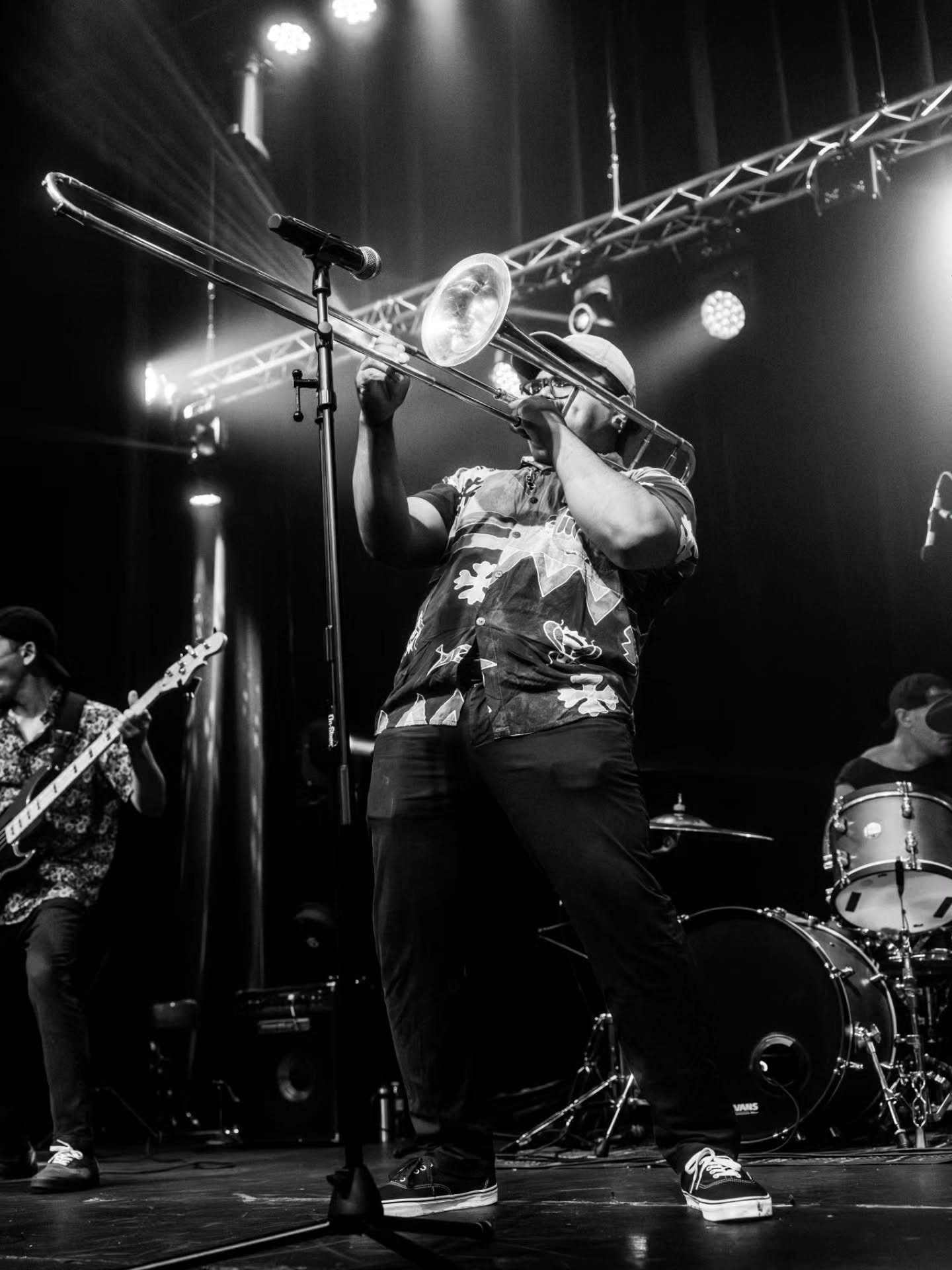 Colorblind Dinosaurs (@colorblinddinosaurs) was an absolute BLAST at last night's Live & Loud. Dynamic, energetic, and just so much fun.
#colorblinddinosaurs
#livemusic
#concertphotography
#photography
#polkcounty