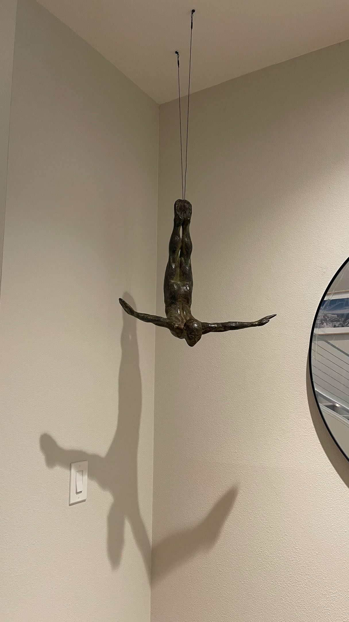 Going into stone, tile, granite? Need something installed on the ceiling? No problem!
.
Click the link in bio to book your professional art installation
.
.
.
.
.
.
.
.
.
.
#denverart #denverartdistrict
#denverdesigner #denverdesign #interiordesign