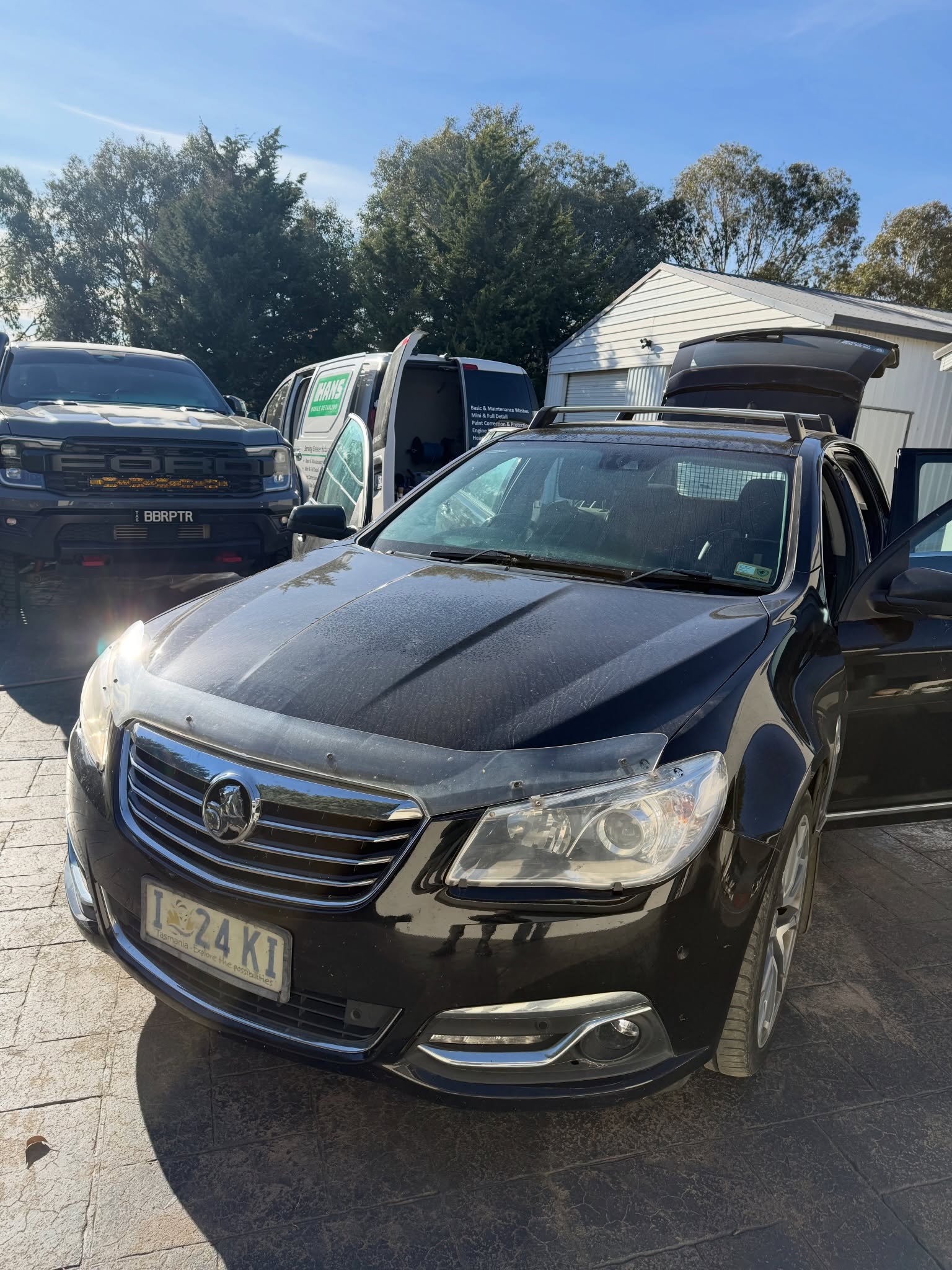 Some before & after interior shots of the Full Detail we did for the Holden Commodore SV6. It came in full of sand, dirt and grime from years of being used as a workhorse for a landscaper. #mobiledetailing #hobart #tasmania
Reach out for any enquiries:
📞 0467804054
📧 kevin@hansdetailing.com.au