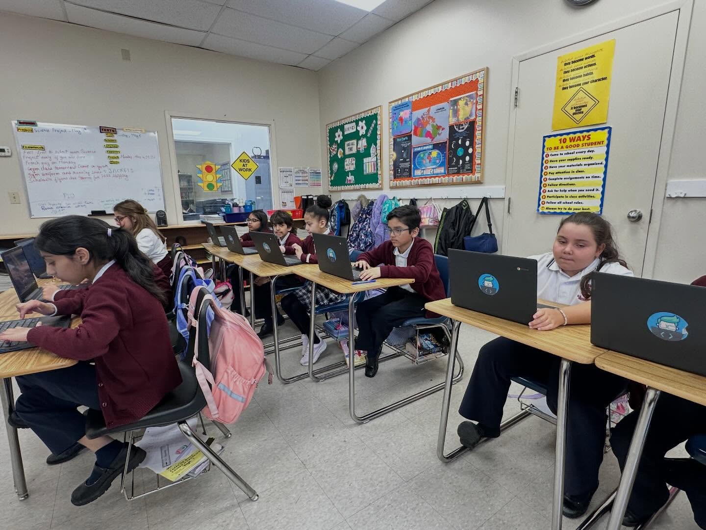 Elementary students love Coding Thursdays! In our third year of partnership with @ultimatecoders students are progressing very well and fulfilling provincial coding curriculum requirements! #School2026 #mississaugaschools #schoolisfun #codingforkids