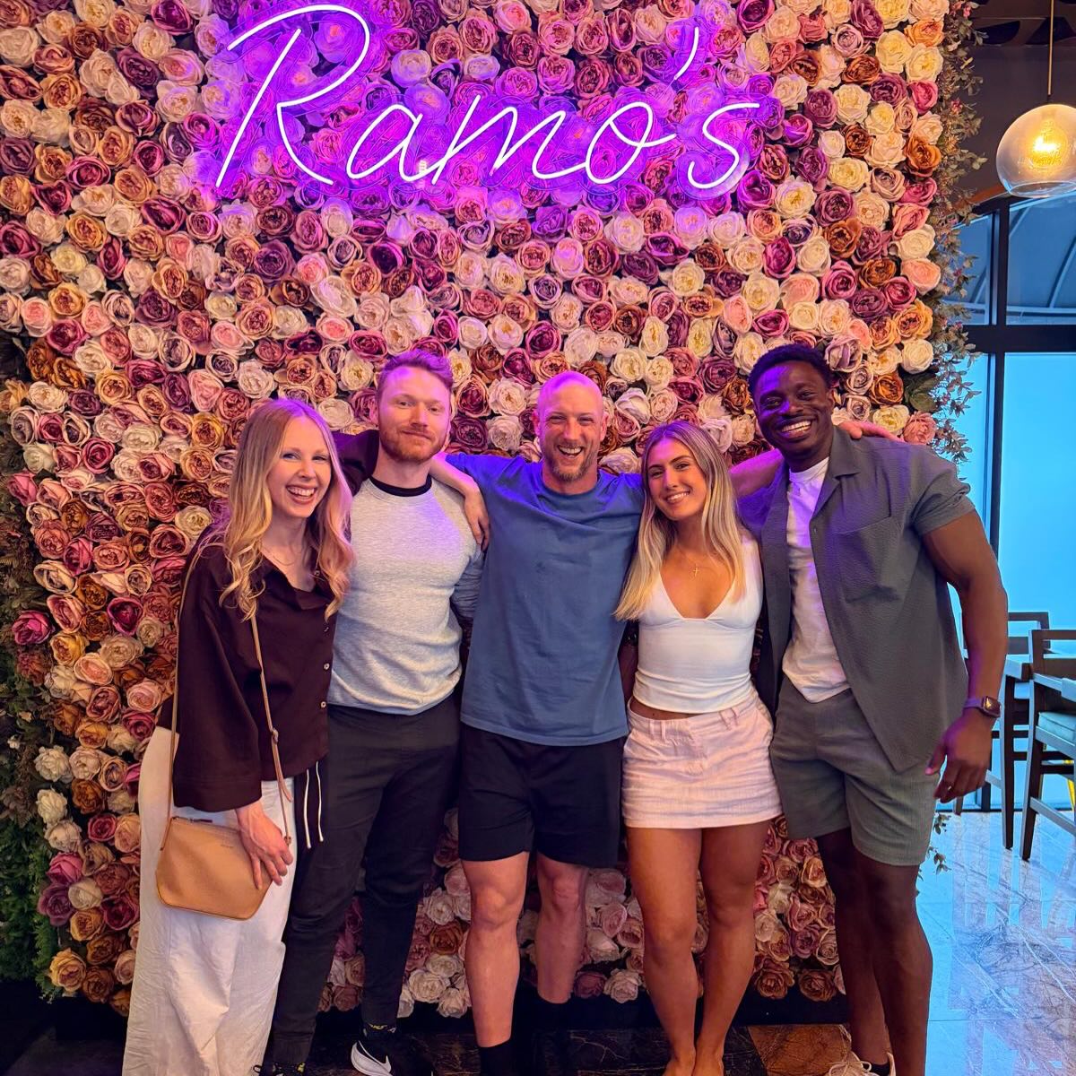DREAM TEAM 🙌
There’s a pretty low bar to entry for personal trainers.
This means there’s tooooo many of them floating around with a certificate who aren’t truly invested, who don’t truly care about the work they do, and who don’t truly appreciate the impact they can have on the people they serve.
Well, it seems that we are the odd ones out!
We have a team who are knowledgeable, empathetic, inspiring, detailed, experienced, and committed delivering quality 🙌
And even better than that? They’re top people!! Fun, intelligent, down to earth and just all round good humans 🙏
Today we went out to celebrate and thank @mr_regfit_ @sashhfit @nustr3ngth for all that they bring to Bootcamp to make it such a happy place ❤️
Please join us and big these guys up!! 🙌💪