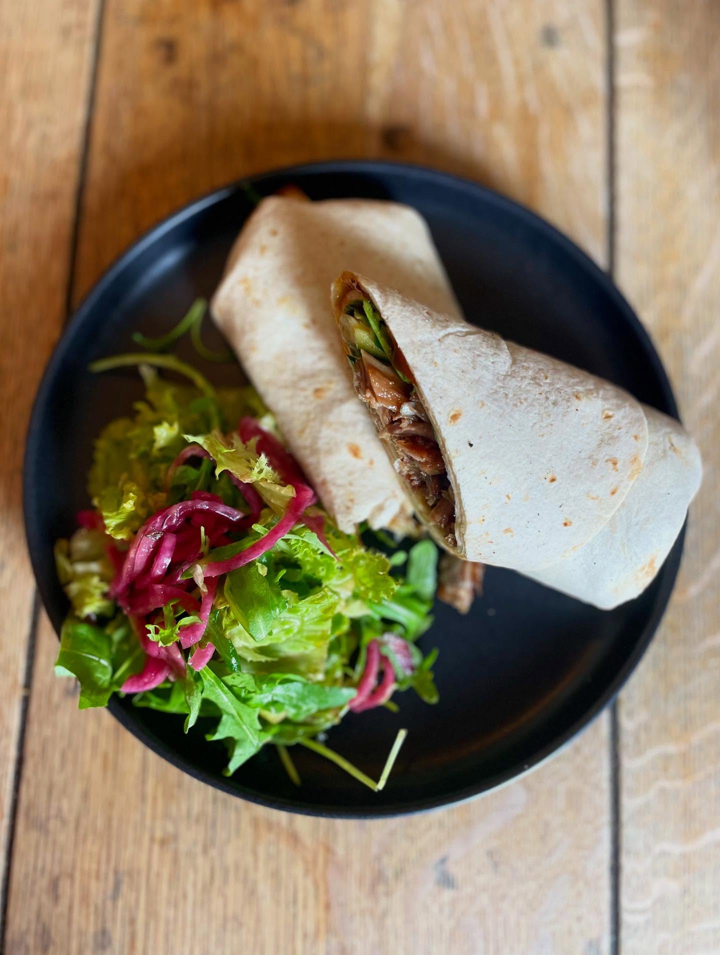 ✨ Today’s Special ✨
- Confit duck leg wrap, hoisin sauce, cucumber & spring onion
#bristollunch #bristollunchspots #bristolplacestoeat #bristolgoodfood #bristolfood
