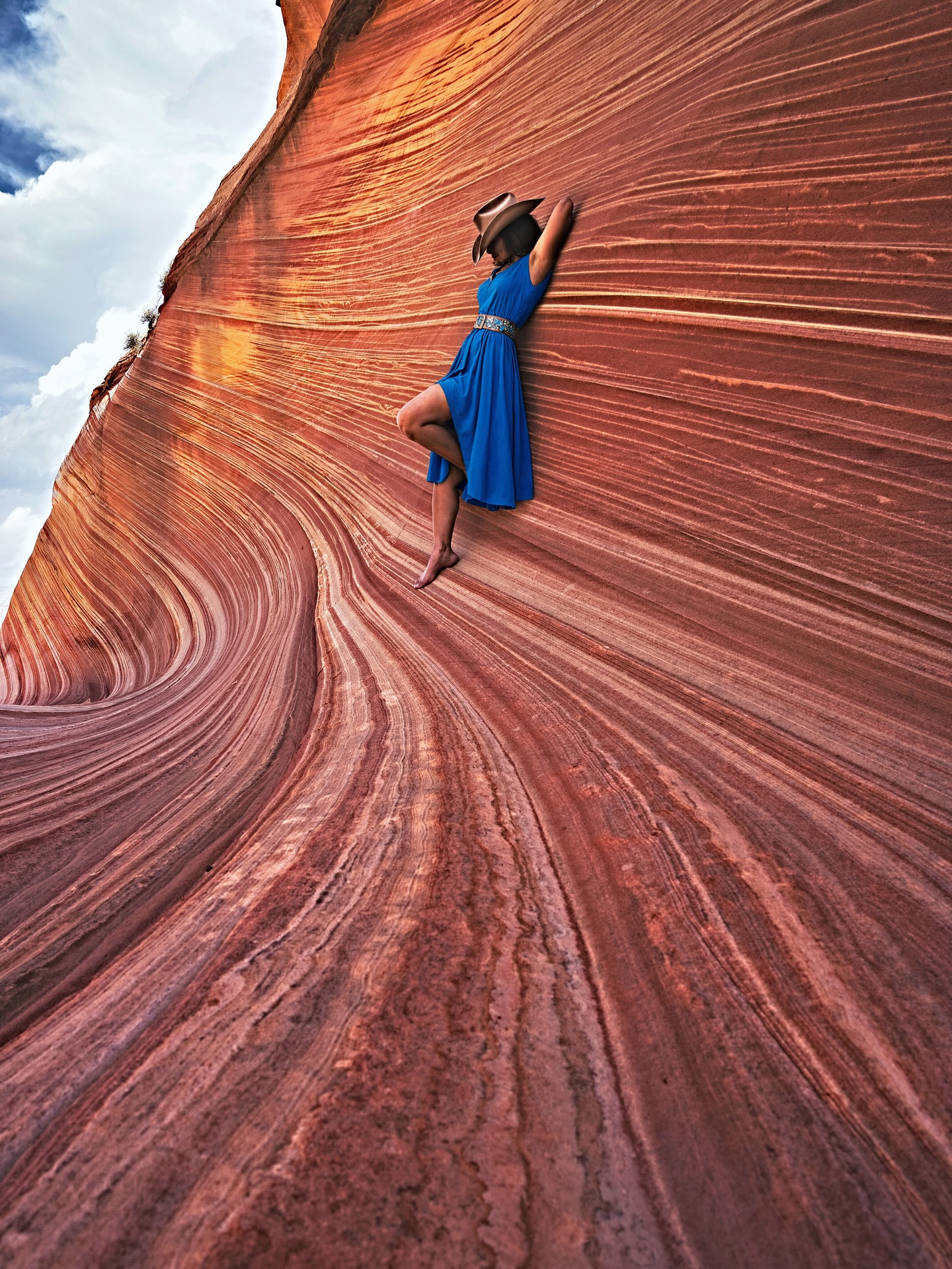 I pray each of you enjoy a long life without worrying about your health. It seems many people don’t think about health until the damage is done. But just like the lines in this image I took here in Arizona, you have to look down the way into the future. God has a direct and narrow path for you. But it’s easy to get off course with distractions. Bad health can be a huge distraction.
God has a divine purpose for you. Stay true to Him and He will guide you to your beautiful destination. By listening and obeying Him, you can avoid so much unnecessary suffering. Show God how much you appreciate the body He’s given you by having the discipline to take care of yourself. God blesses those who honor Him.
Image by Stacy Burk Photography
#sedonaphotographer #sedonaelopementphotographer #sedonafamilyphotographer #sedonaweddingphotographer #sedona