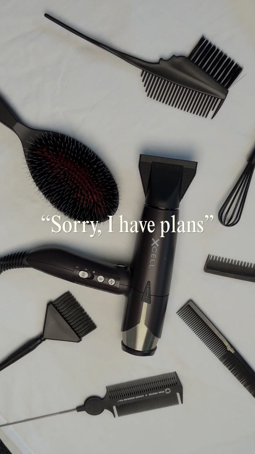 The plans are usually just this. Being behind the chair, creating, staying busy, and doing what I actually enjoy.
It doesnāt always feel like work when you love what you do.
#hairstylist #salonlife #behindthechair #stylistlife #hairartist