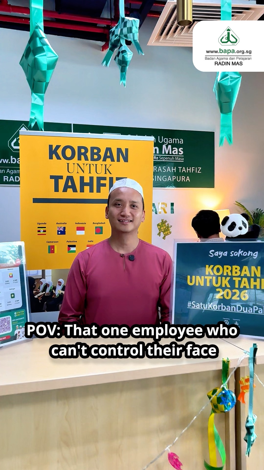 POV: That one employee who can't control their face
Tunaikan Korban anda bersama BAPA, klik link di bio!