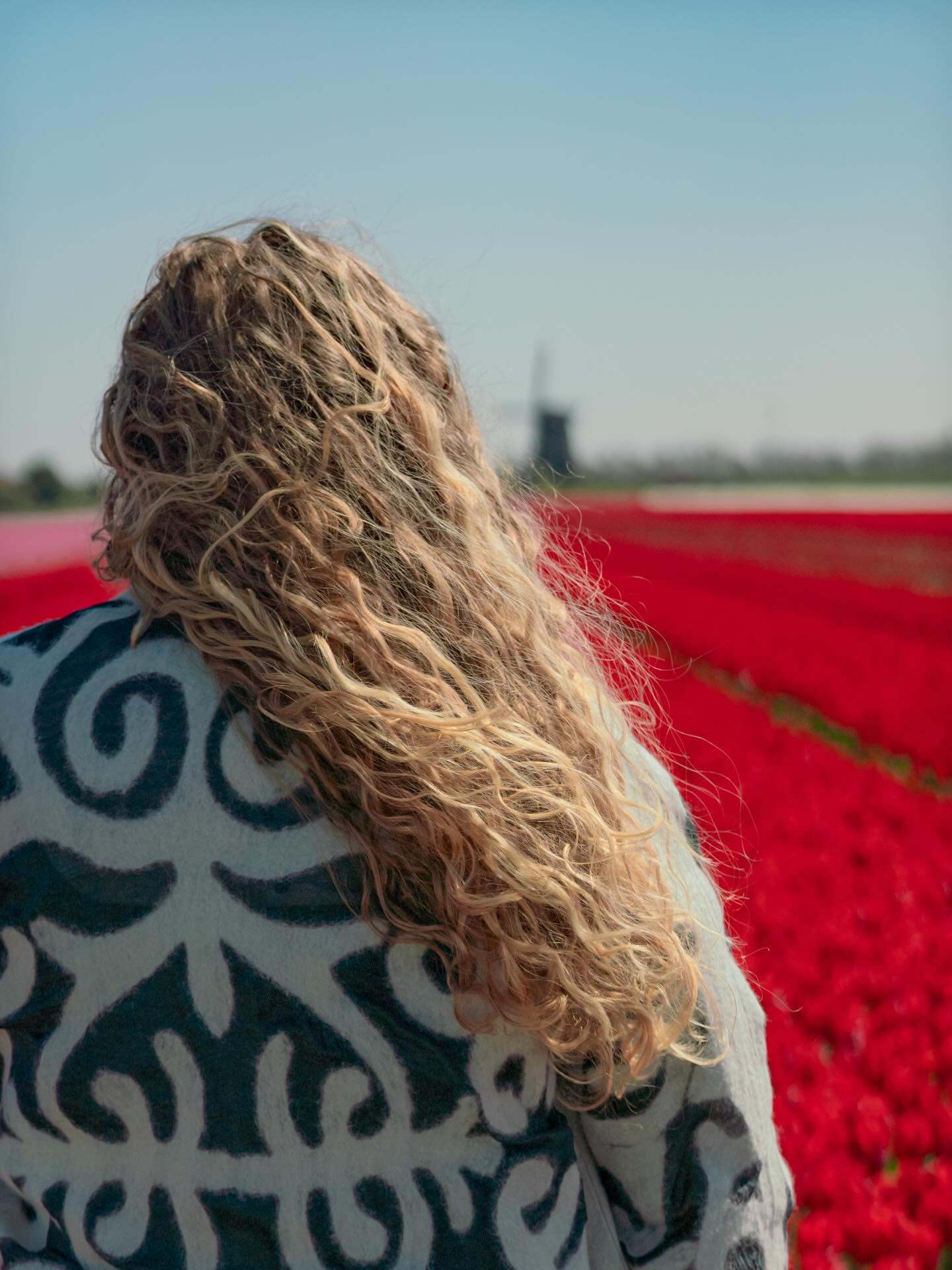 Masha wearing a traditional Kyrgyz jacket! Not sure what makes my eyes more happy: beautiful woman, colourful tulips or this piece that reminds me of my homeland and warms my heart inside out.
Yesterday someone asked me ‘I heard you are talking about art, but what do you mean by art, what do you do with it?’. Seeing beauty around is art and showing it to the world is definitely another form of art, I think.
Wishing of more art in everyday life for every human. Life is simple and if you look closer, also beautiful!