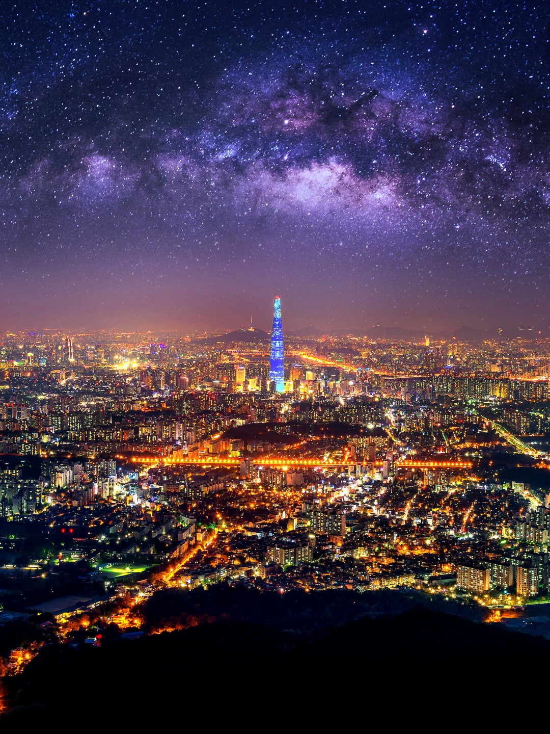 A galaxy far, far away… or just on the other side of the planet 🌌✈️🌏
Studying abroad might be closer than you think.
Grab your passport, young Padawan
Hop to it → www.hop.education
#starwarsday #maythe4th #studyabroad #seoul #southkorea #galaxyfarfaraway