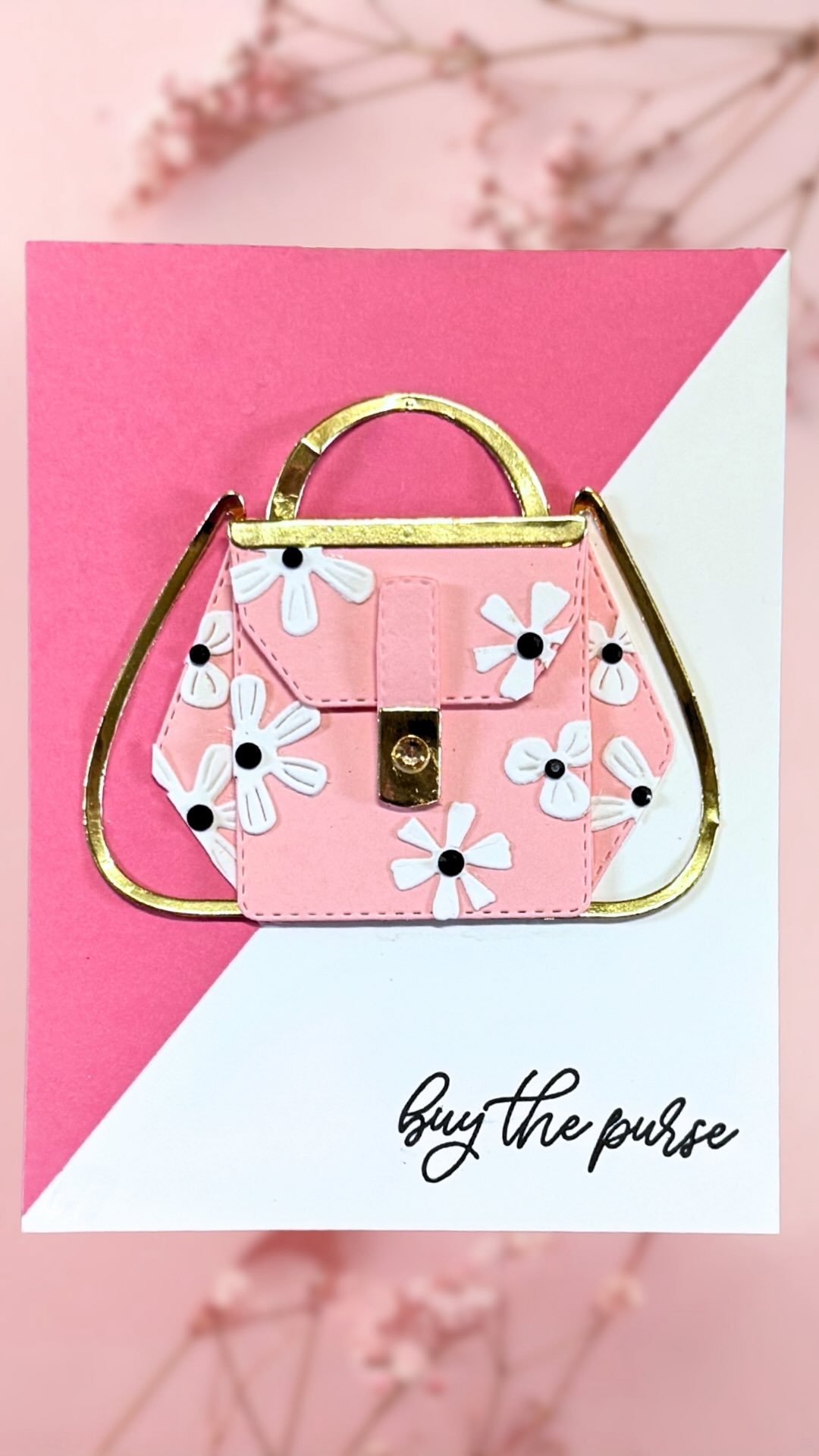 Buy the purse! 👜
I think that the We All Have Baggage collection from Spellbinders is so cute! Head over and check it out!
👛 Click the link in my for a list of supplies!
#neverstopmaking #spellbinderspaperarts #cardmaking #papercrafter #sharehandmadekindness