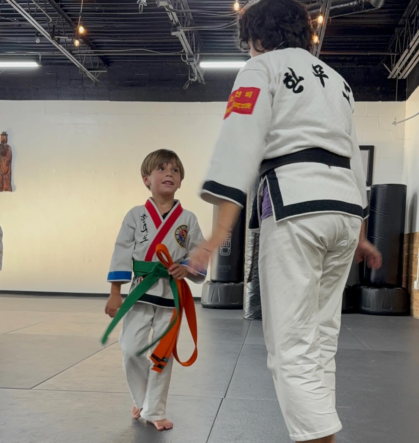 Leveling up is one of the most exciting parts of the journey.
Earning a new belt is more than just a moment, it’s a reflection of time, effort, and growth. For kids, it represents all the classes they showed up for, the challenges they worked through, and the confidence they built along the way.
We watch students come in as beginners…
Unsure, learning, figuring things out…
And over time, they grow.
Stronger.
More focused.
More confident.
Each new belt is a step forward, not just in martial arts, but in who they are becoming.
At Harvest, we love watching kids grow up on the mat. Seeing that pride when they level up, knowing they earned it, is what it’s all about.
Keep going. Keep growing. #hanmudo #kids #growth #franklintn