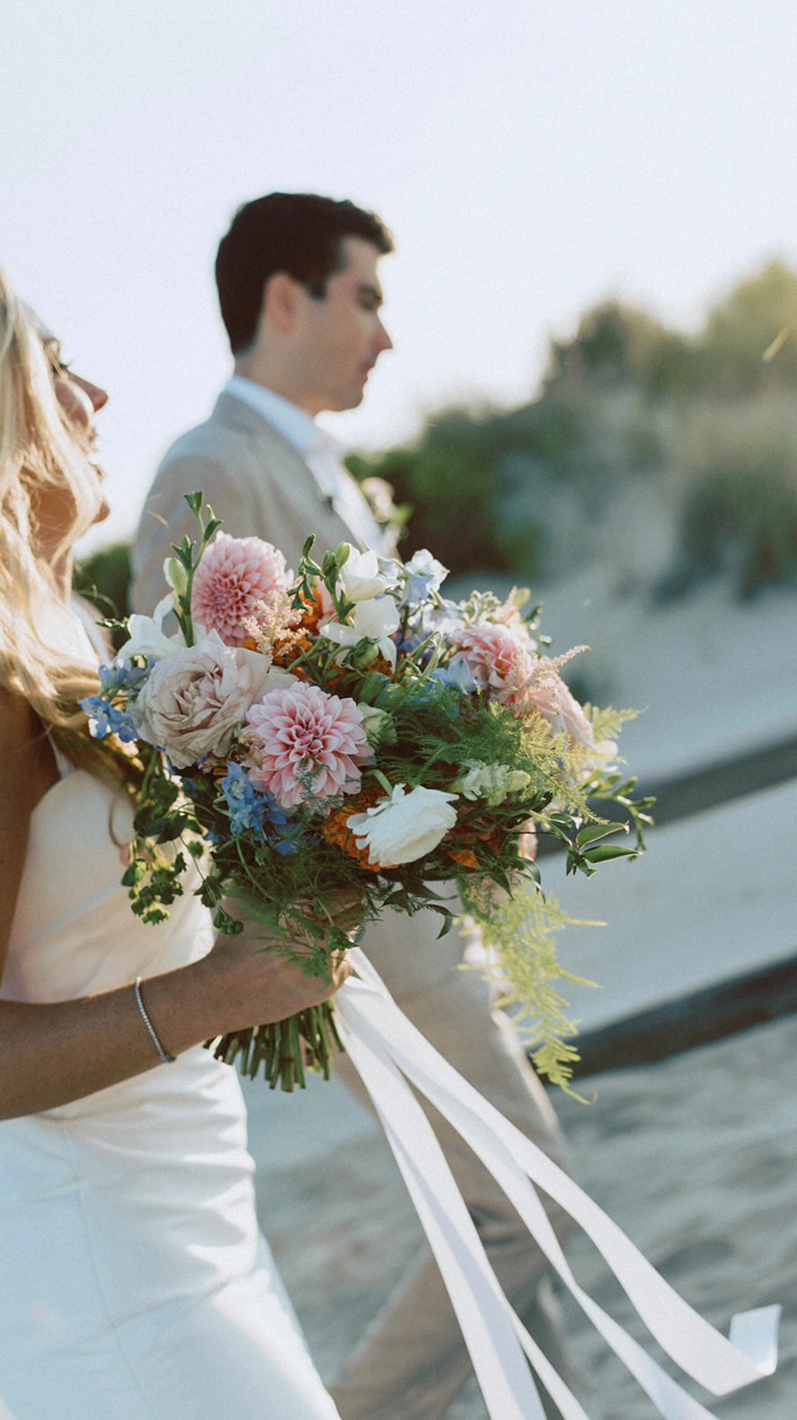 A beach wedding, but make it chic 🌊
Design & Management @musaweddings
Photography @dusoleilphoto
Florals @betinas
Venue @iconaavalon
Bride @rachelbmsinger