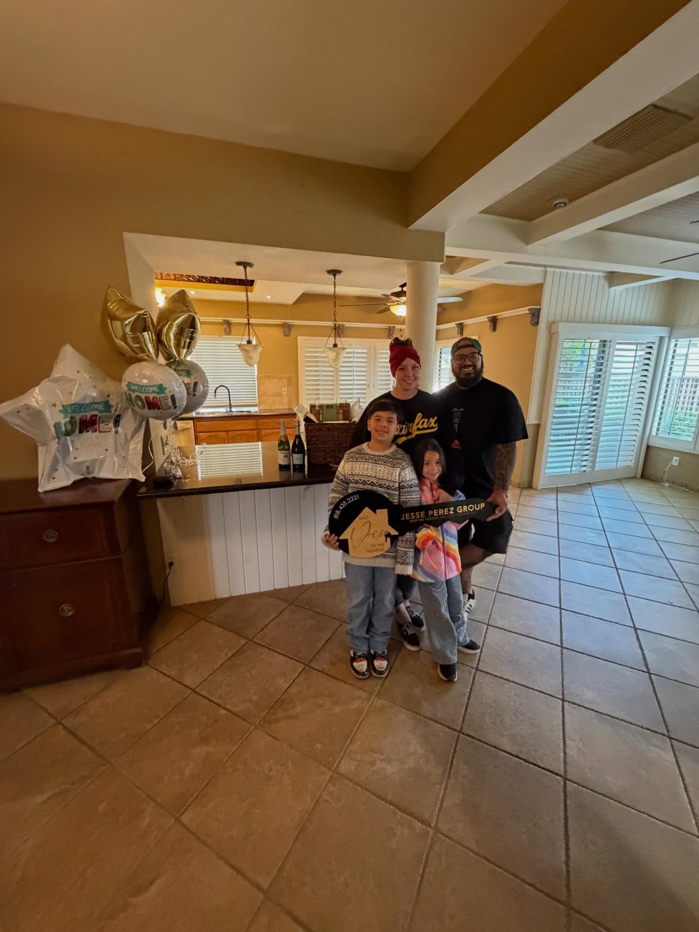 From the first showing to closing day… and now keys in hand 🔑🏡
This is what it’s all about! Congratulations to this great family on their new home! @mr.j5_22