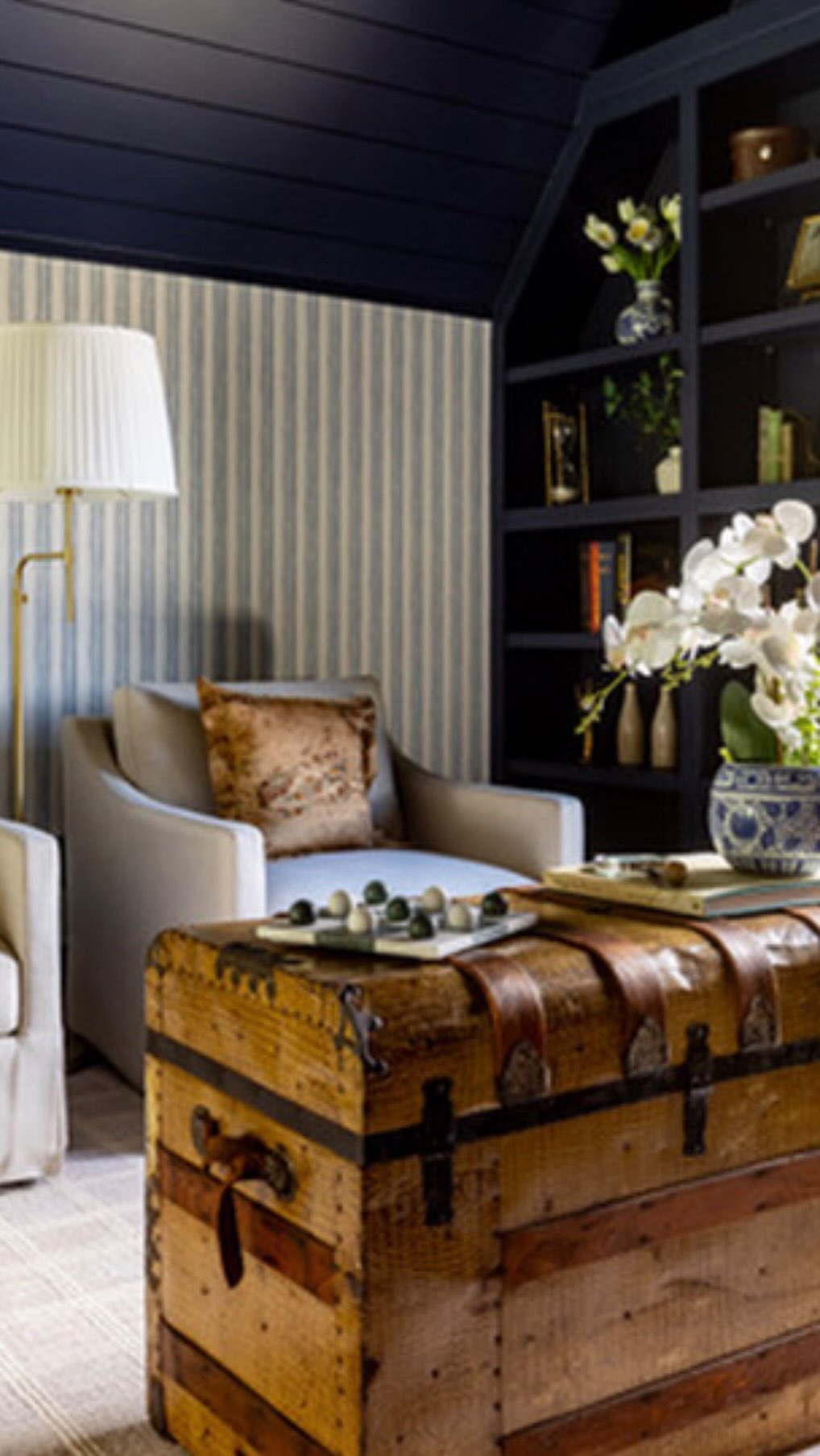 On a rainy day like today, this is exactly where I’d want to be…
Curled up with a good book in a space layered with color, pattern, and a thoughtfully curated collection of antiques and personal pieces. Do you have a loft you’re not sure what to do with the space? Let’s make it come to life together! #loft #loftinterior #loftdesign #ralphlauren #color