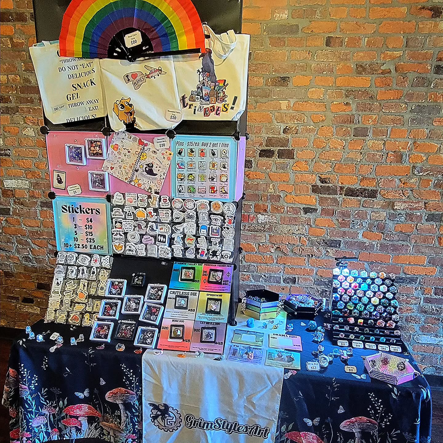 Set up at spencers coffee today for a market from 10 to 3, stop by and see all the cool artists ^.^