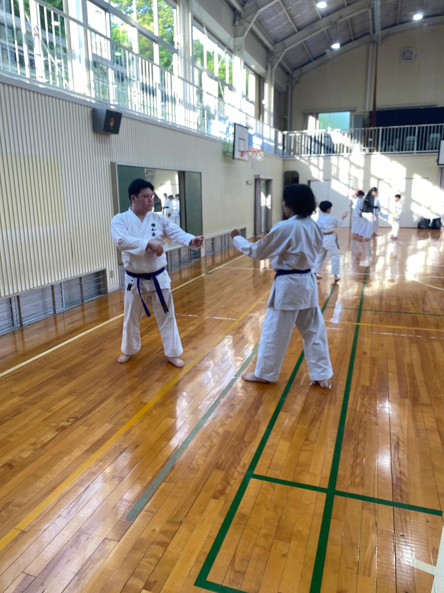 本日は昇段昇級審査!
皆さん、良い結果を得られるように頑張ってねー!